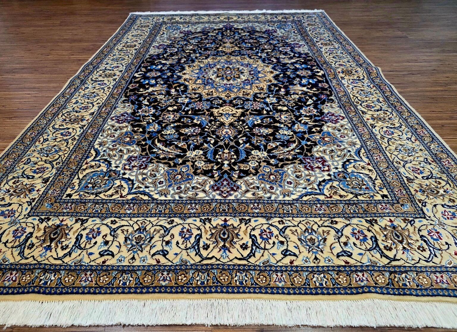Perserteppich Nain 200 x 129 cm Schurwolle handgeknüpft