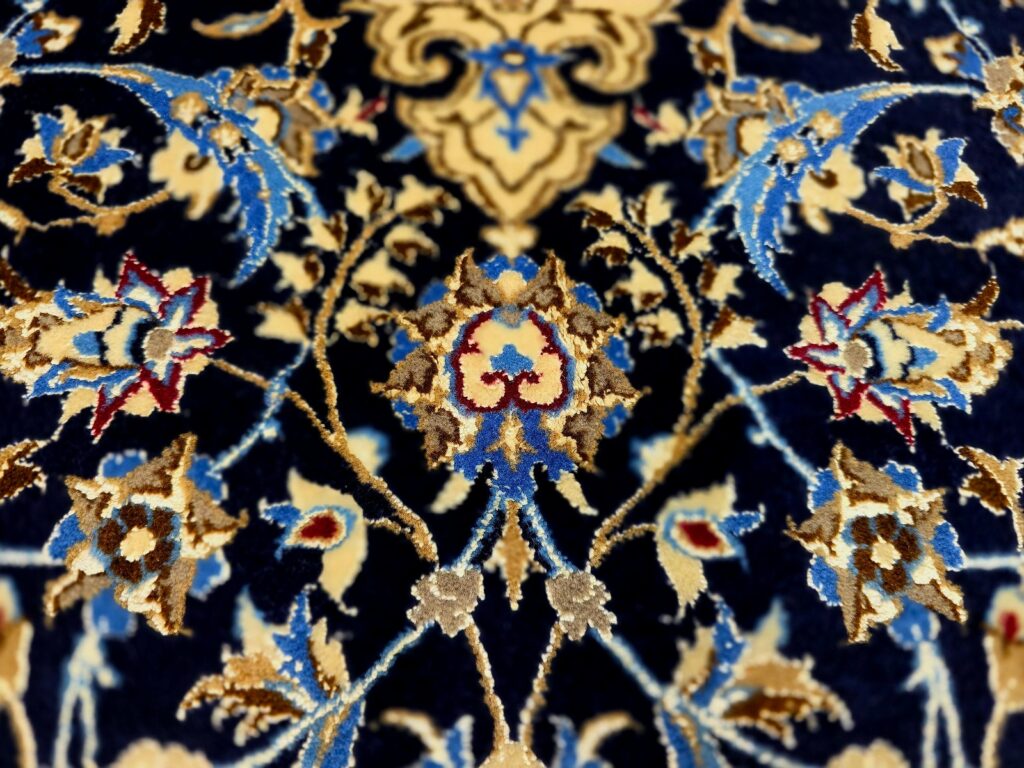 Perserteppich Nain 200 x 129 cm Schurwolle handgeknüpft
