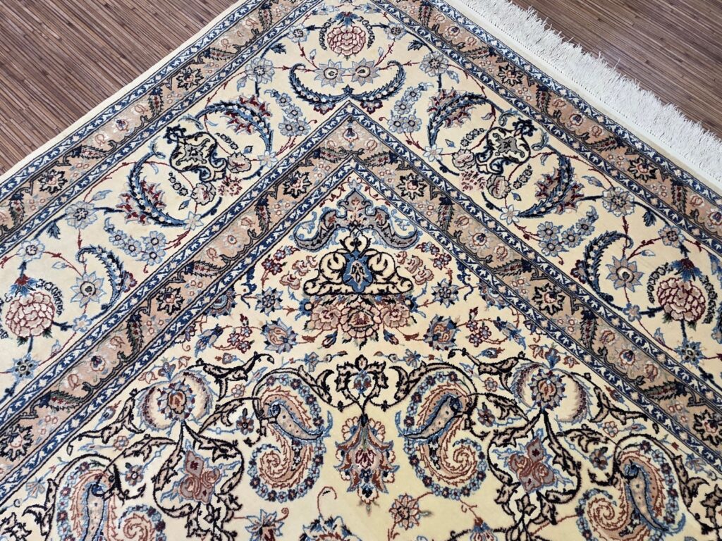 Perserteppich Nain 330 x 215 cm Schurwolle handgeknüpft