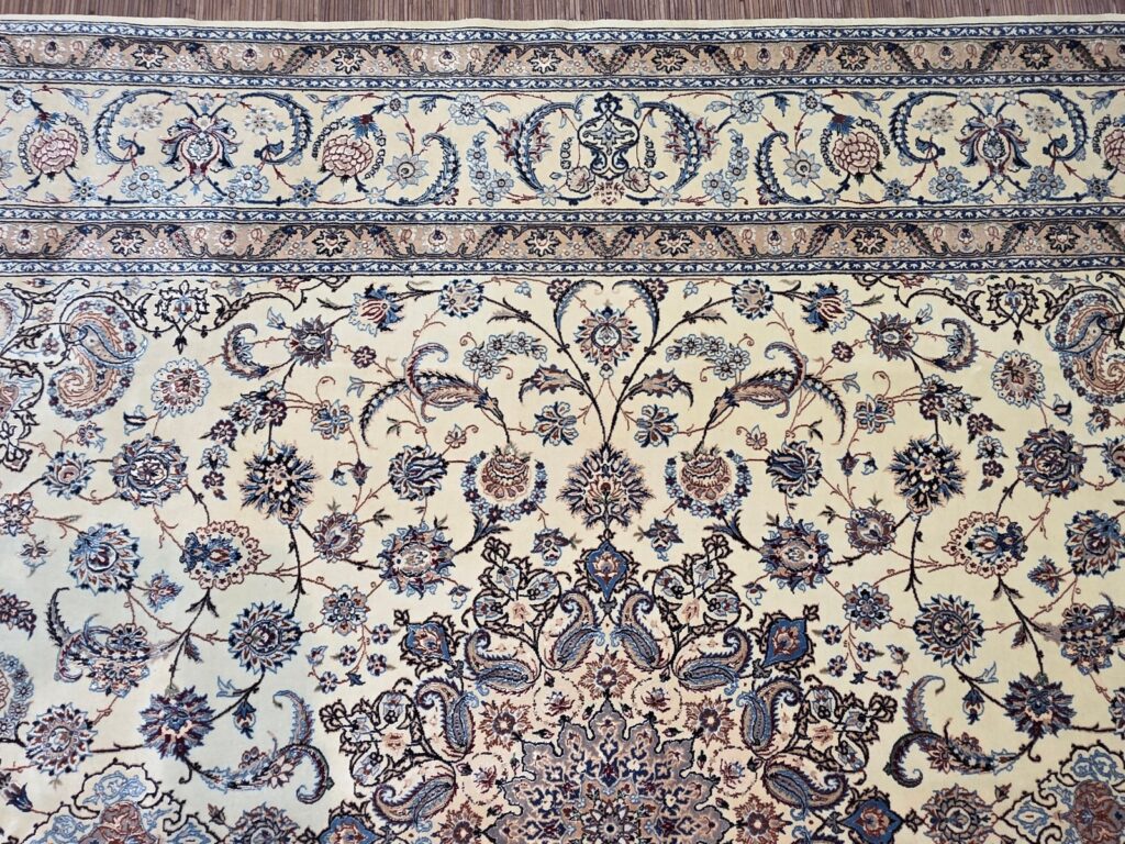 Perserteppich Nain 330 x 215 cm Schurwolle handgeknüpft