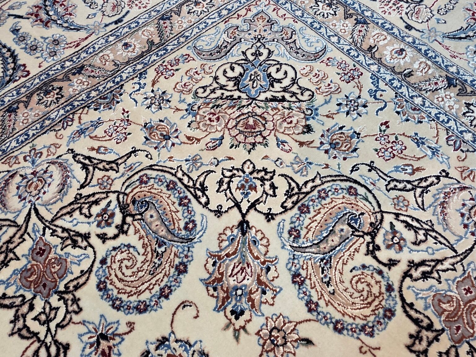 Perserteppich Nain 330 x 215 cm Schurwolle handgeknüpft