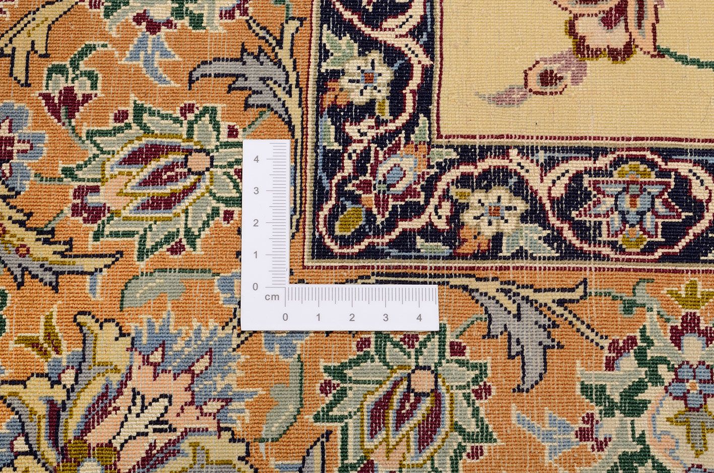 perserteppich-isfahan-110-x-162-cm-schurwolle-seide-handgeknupft-4 Isfahan Perserteppich 110 × 162 cm aus Wolle & Seide, handgeknüpft