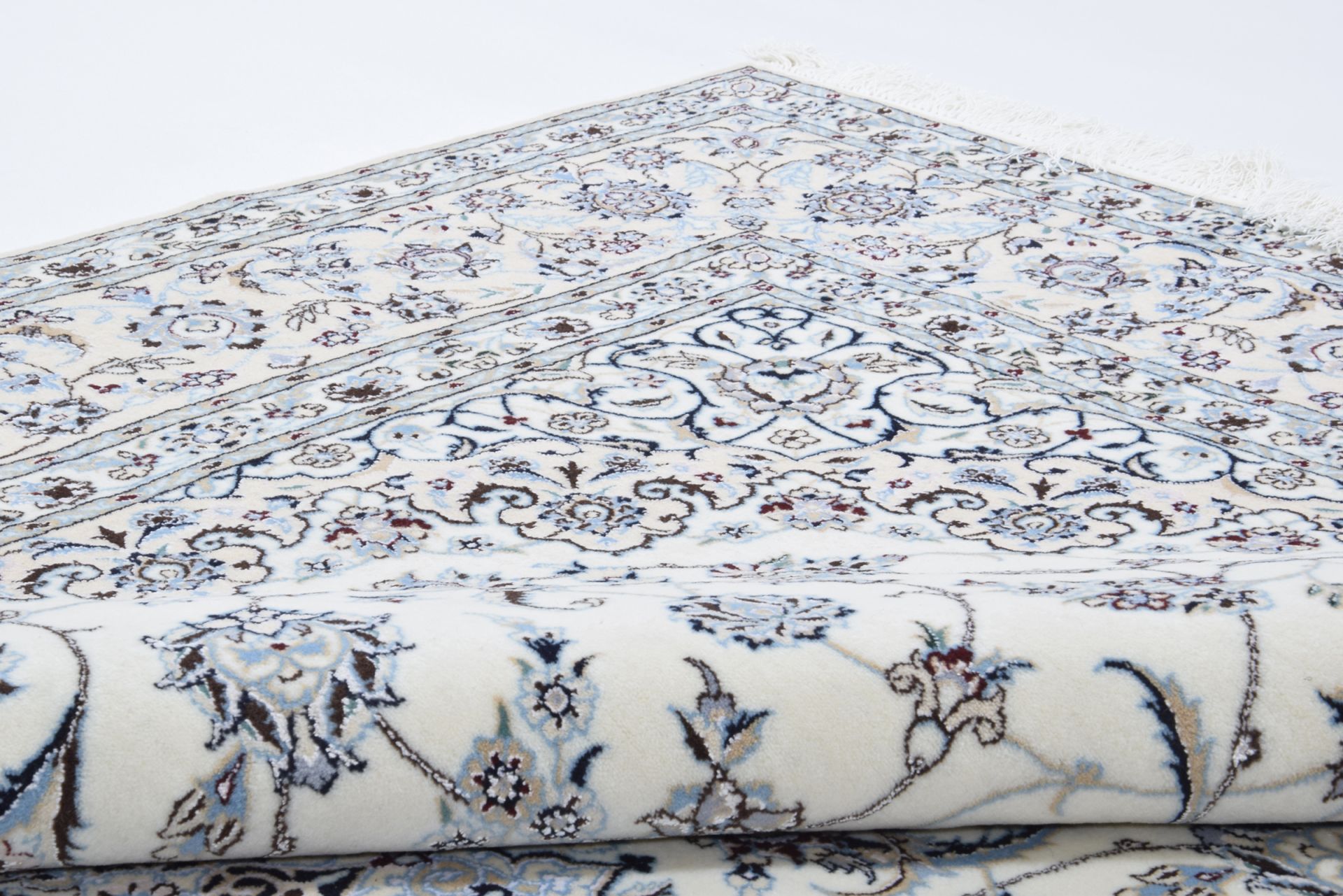 Nain Perserteppich 207 × 305 cm aus Wolle & Seide, handgeknüpft