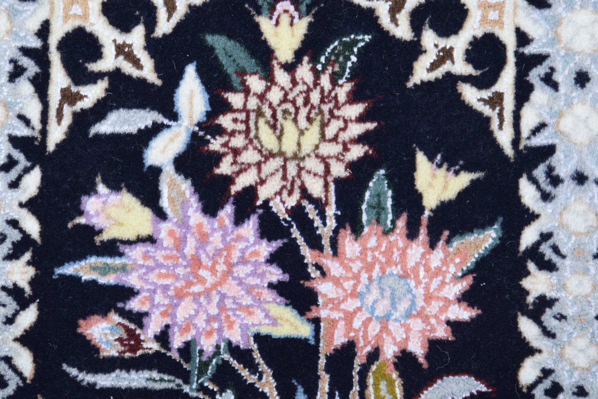 Nain Perserteppich aus Iran, 155 × 235 cm