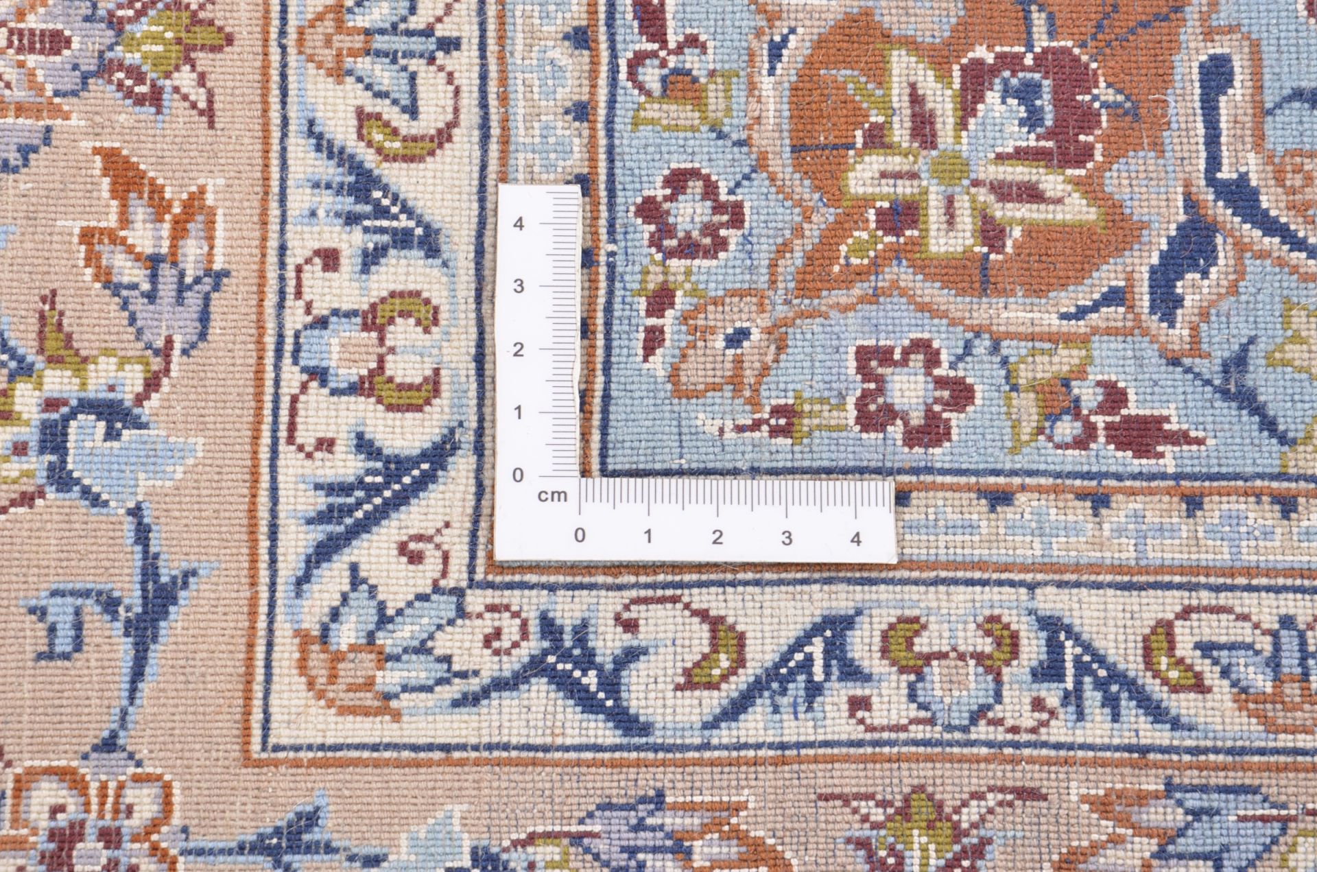 Isfahan Perserteppich 110 × 167 cm aus Wolle & Seide, handgeknüpft
