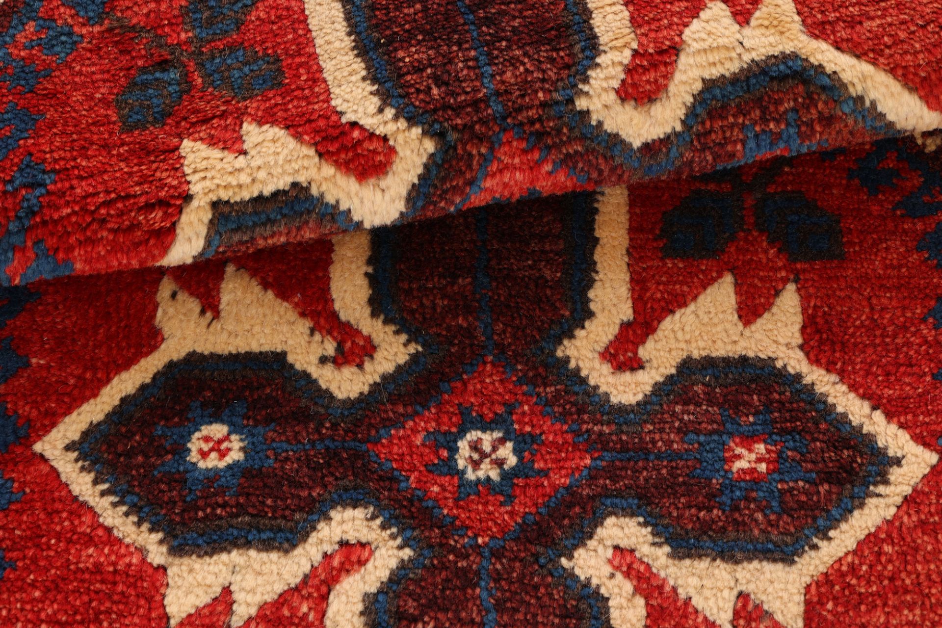 Perserteppich aus Iran, 130 × 69 cm