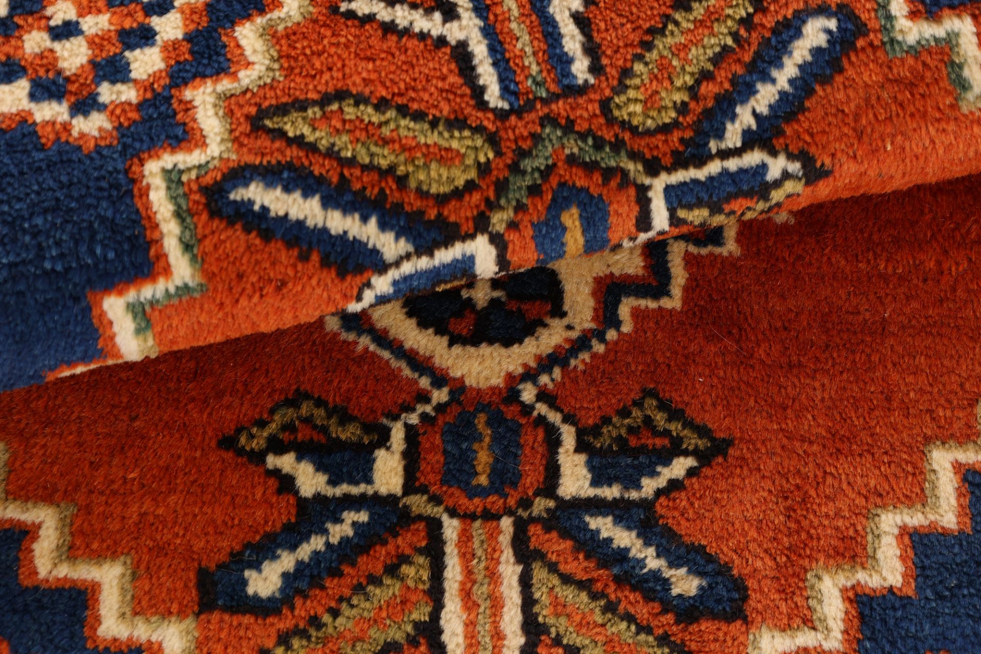 Perserteppich aus Iran, 95 × 58 cm