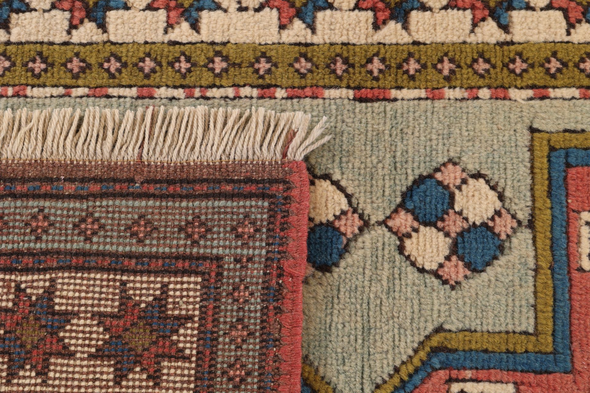 Perserteppich aus Iran, 130 × 95 cm