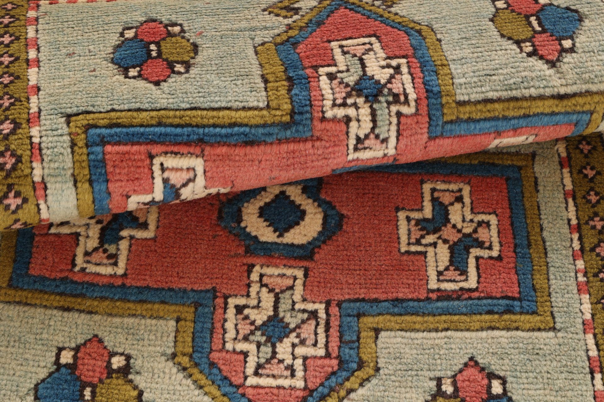 Perserteppich aus Iran, 130 × 95 cm