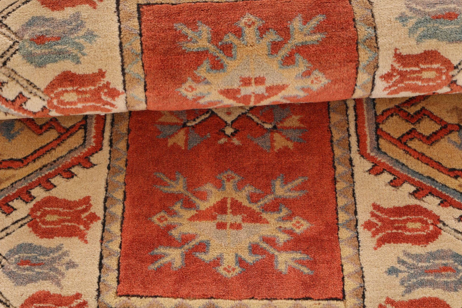Perserteppich 130 × 82 cm aus Wolle, handgeknüpft