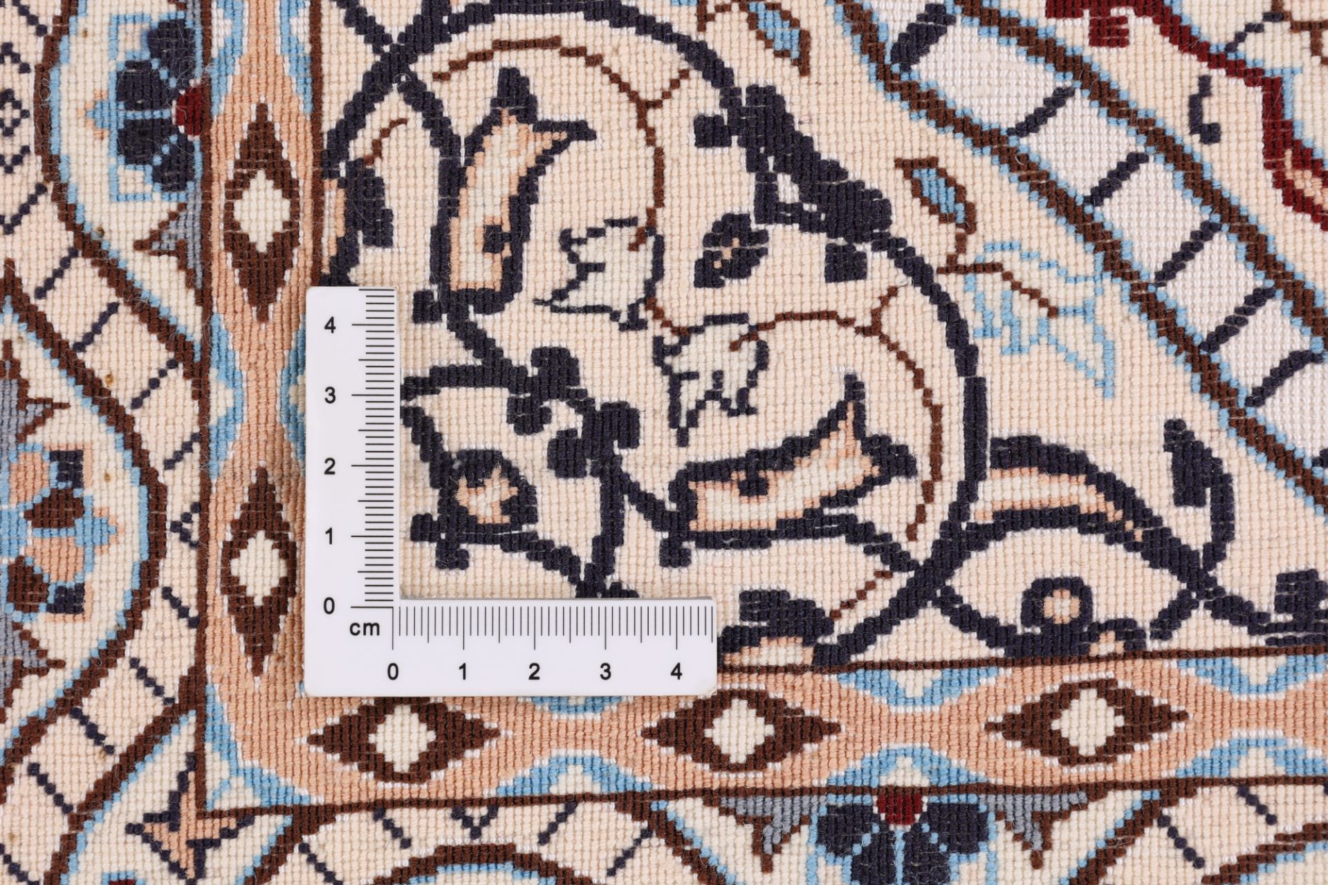 Nain Perserteppich aus Iran, 250 × 353 cm