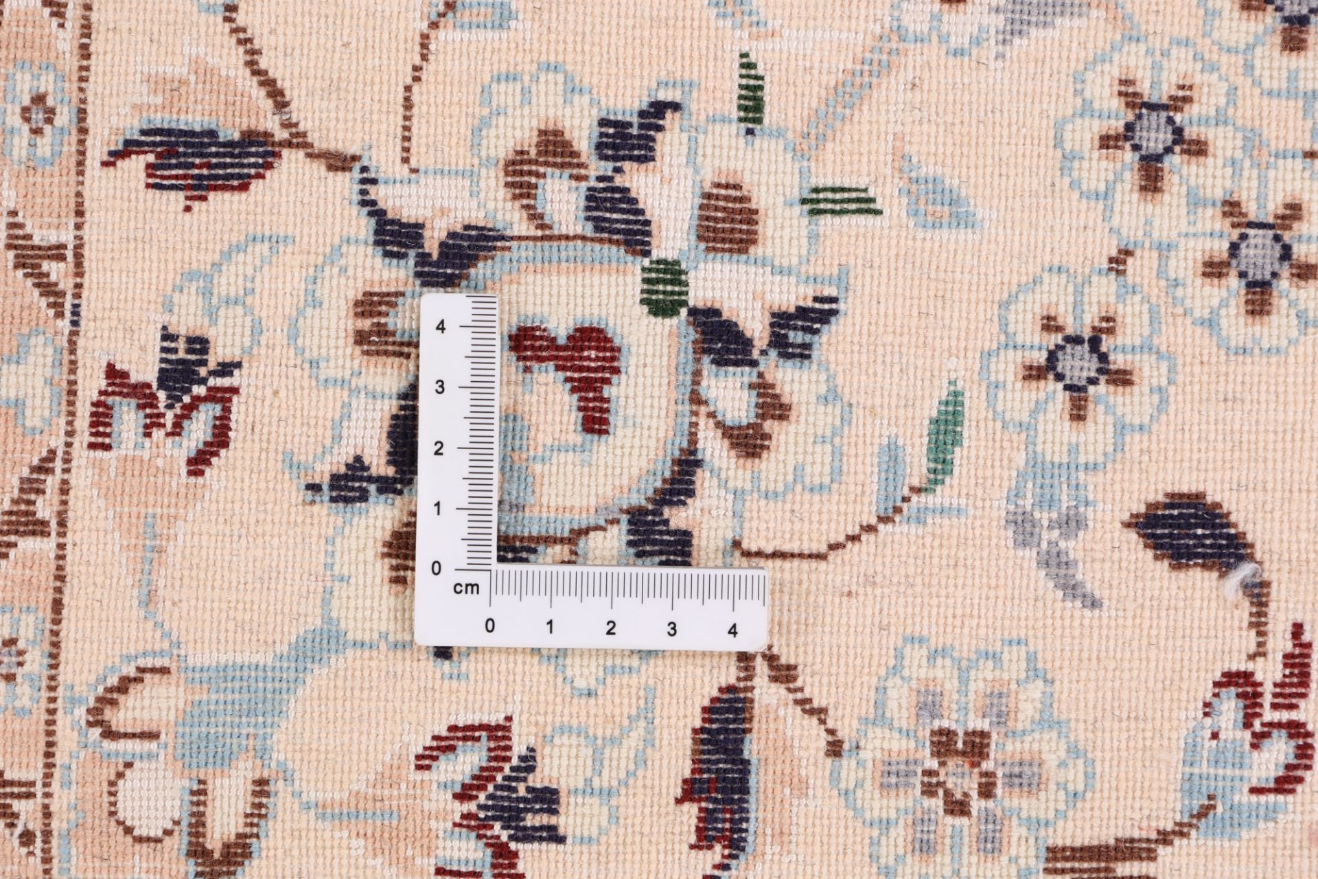 Nain Perserteppich aus Iran, 204 × 312 cm