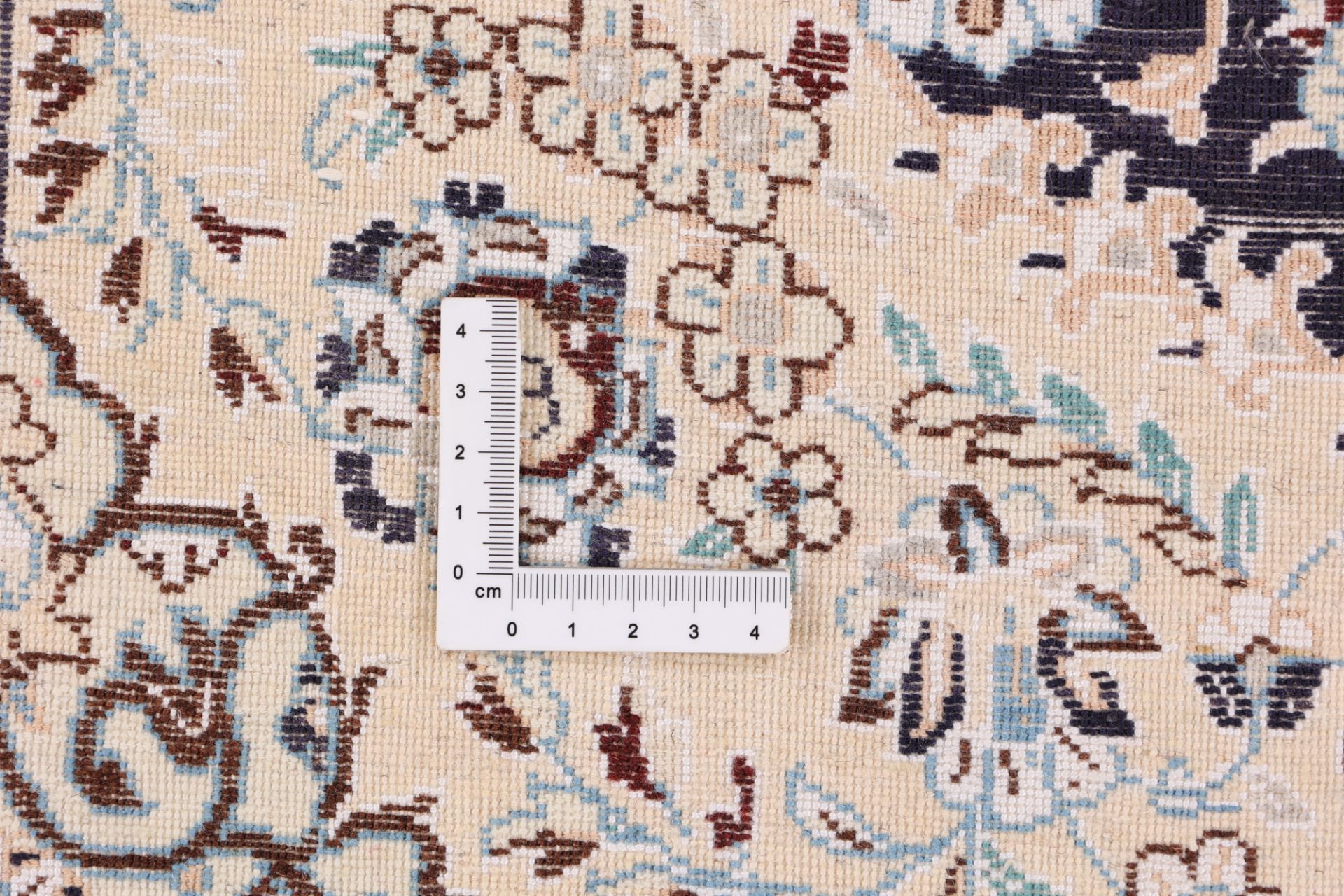 Nain Perserteppich 130 × 200 cm aus Wolle, handgeknüpft