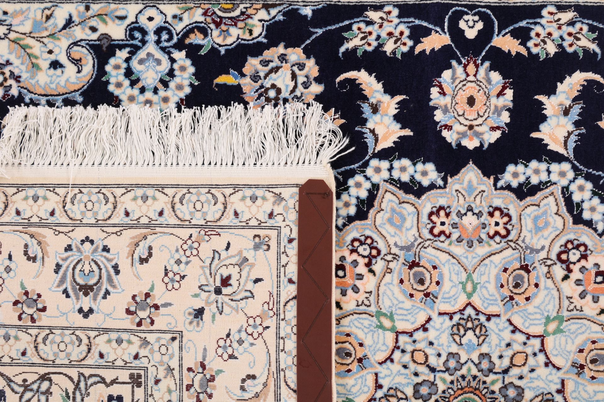Nain Perserteppich 130 × 204 cm aus Wolle, handgeknüpft