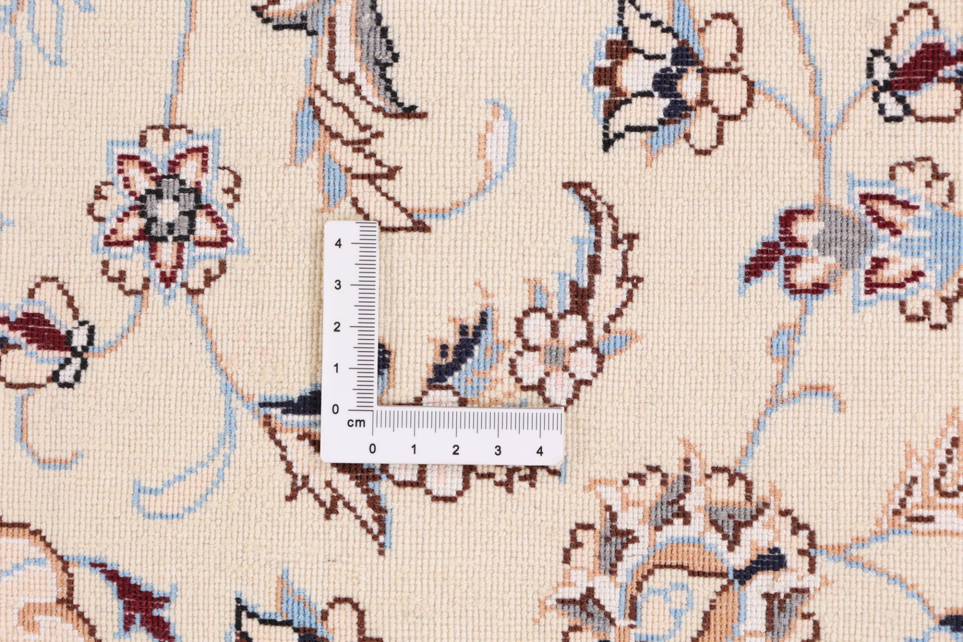 perserteppich-nain-82-x-417-cm-schurwolle-mit-seide-handgeknupft-43 Handgeknüpfter Nain Perserteppich 82 × 417 cm