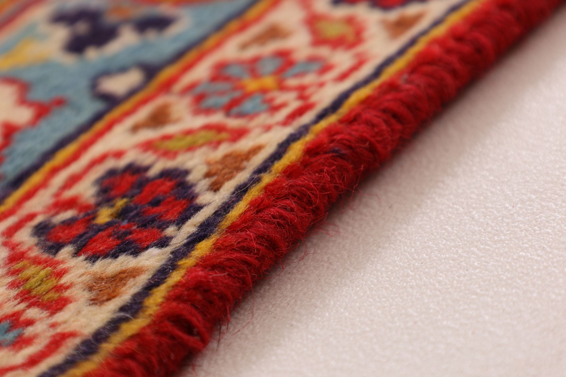 Kashan Perserteppich aus Iran, 177 × 307 cm