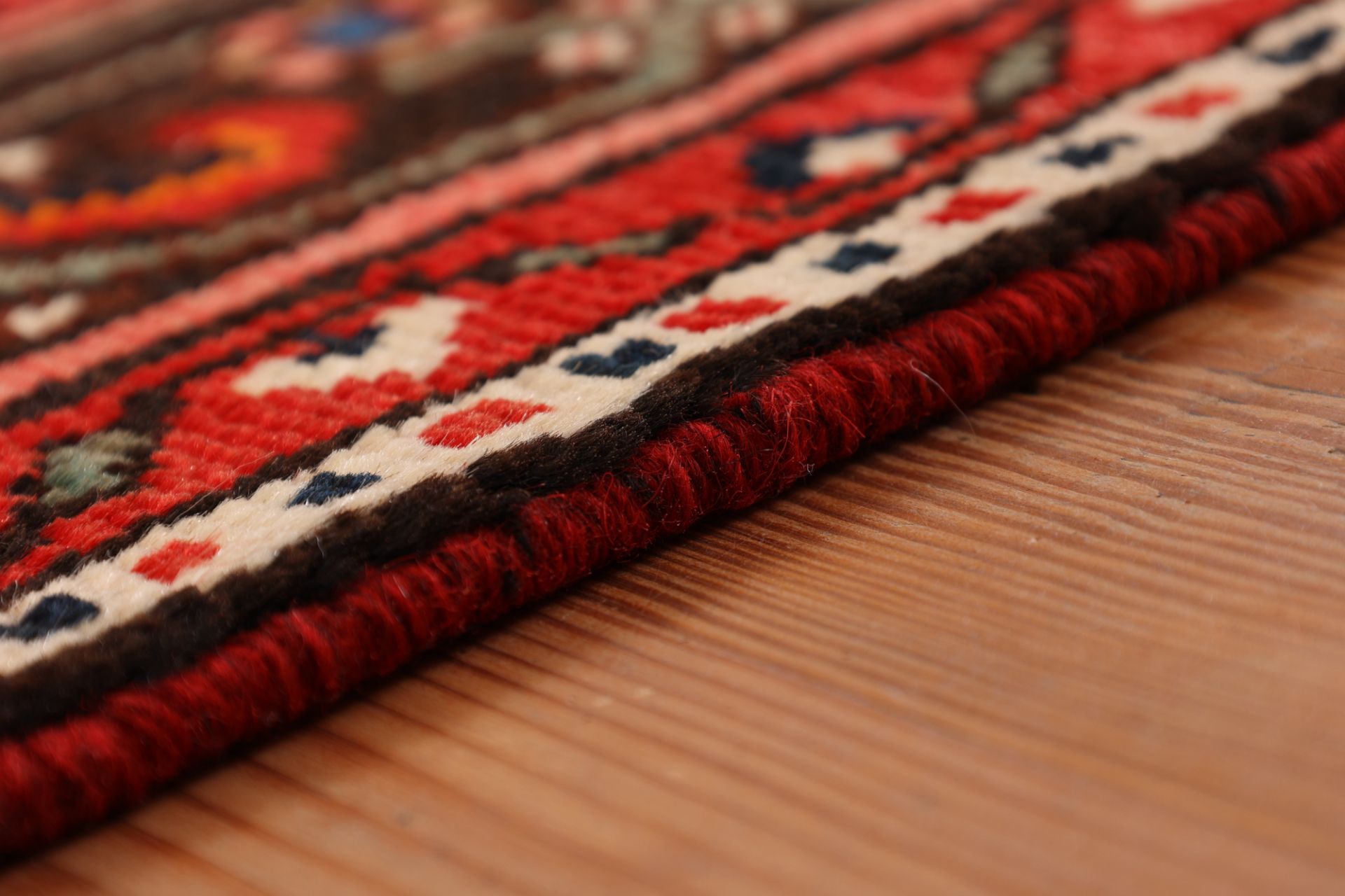 Perserteppich aus Iran, 210 × 308 cm