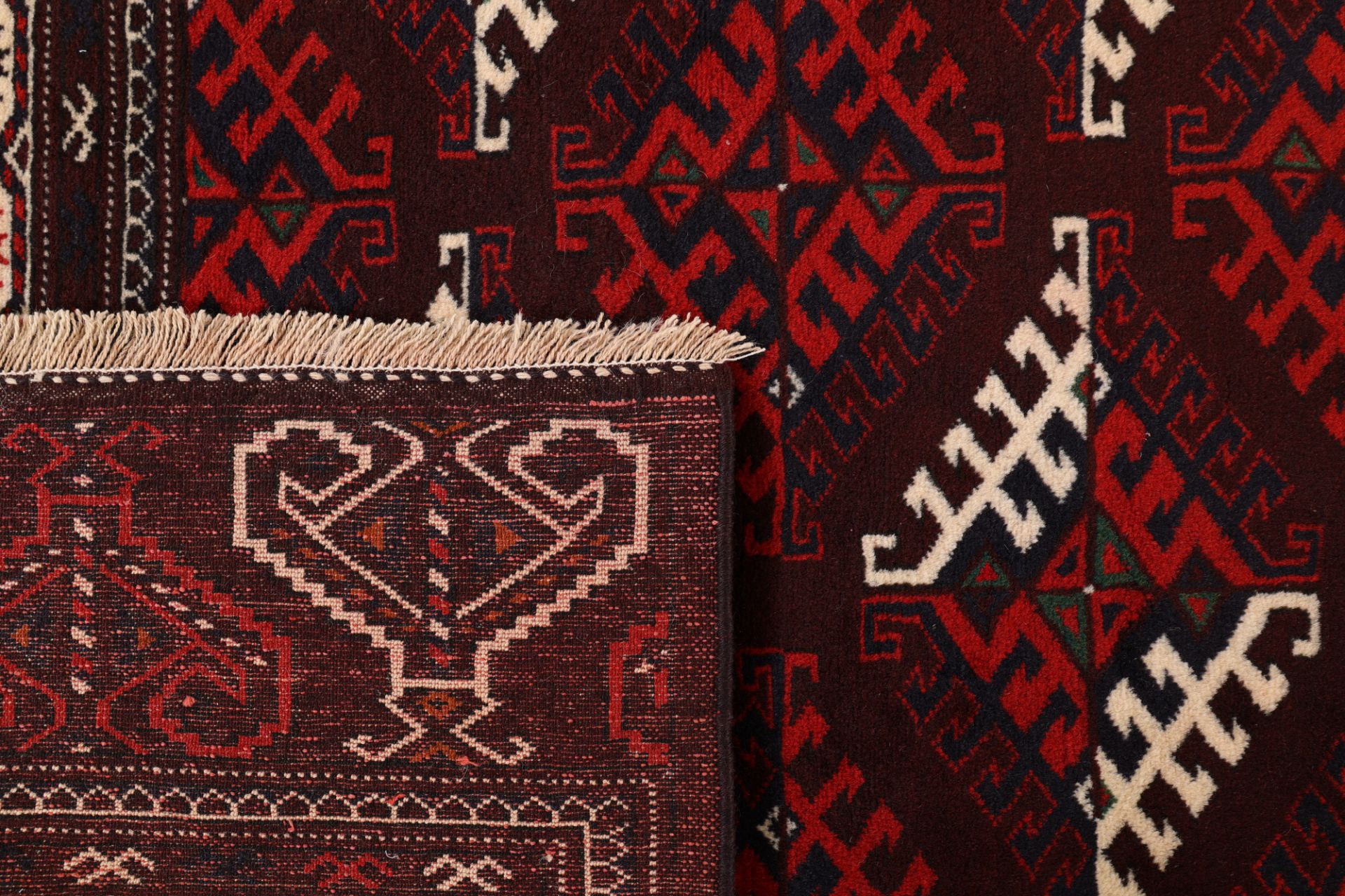 Turkmen Perserteppich aus Iran, 235 × 365 cm
