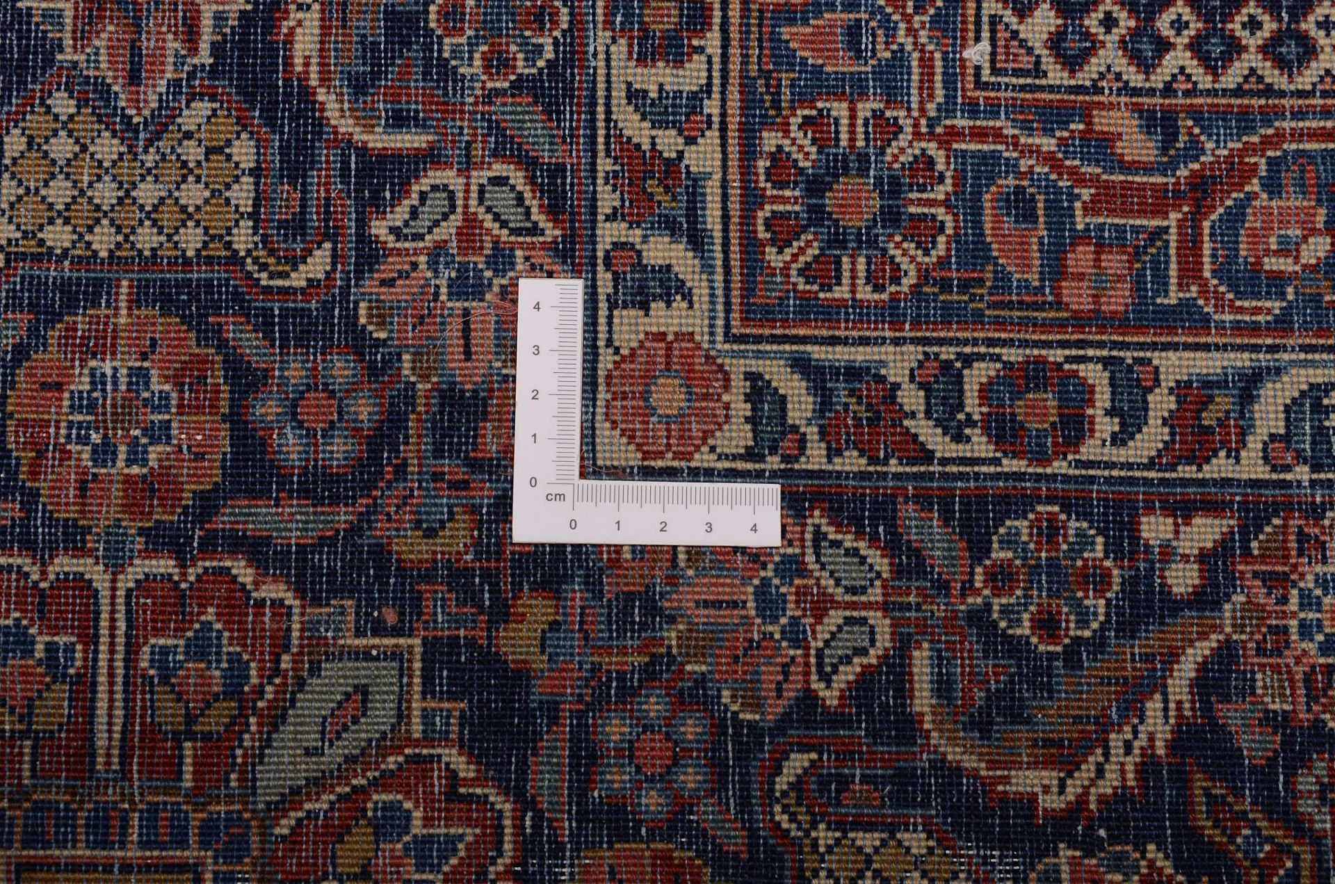 Antiker Perserteppich aus Iran, 275 × 368 cm