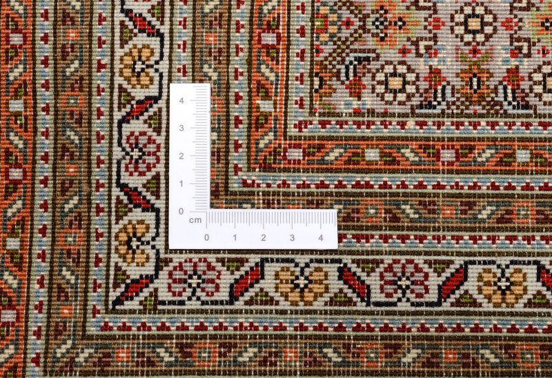 perserteppich-tabriz-251-x-346-cm-schurwolle-seide-handgeknupft-2 Handgeknüpfter Täbriz Perserteppich, 251 × 346 cm, Wolle & Seide