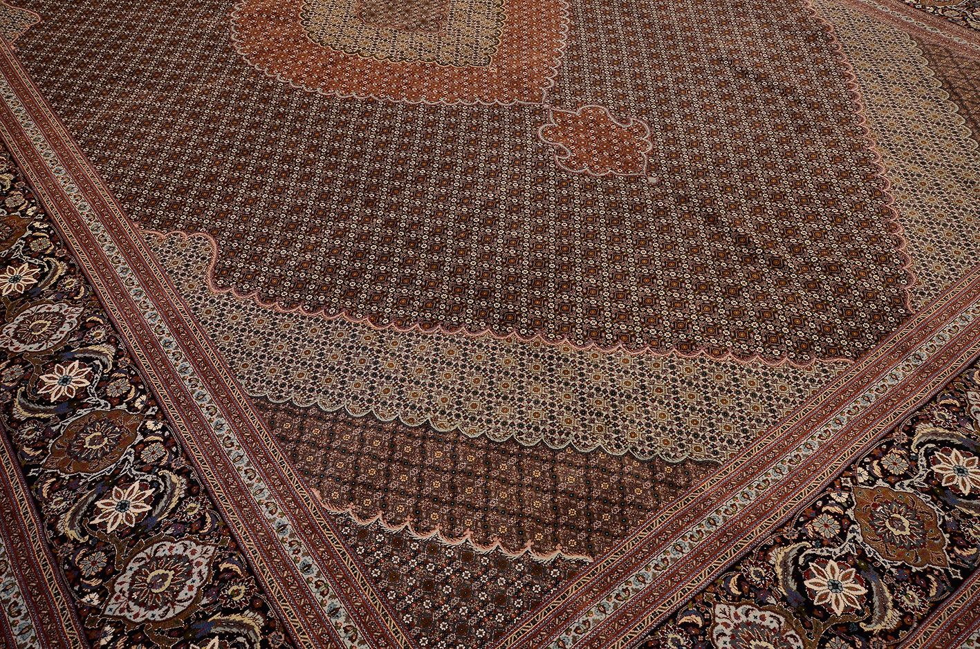 Täbriz Perserteppich 355 × 510 cm aus Wolle, handgeknüpft