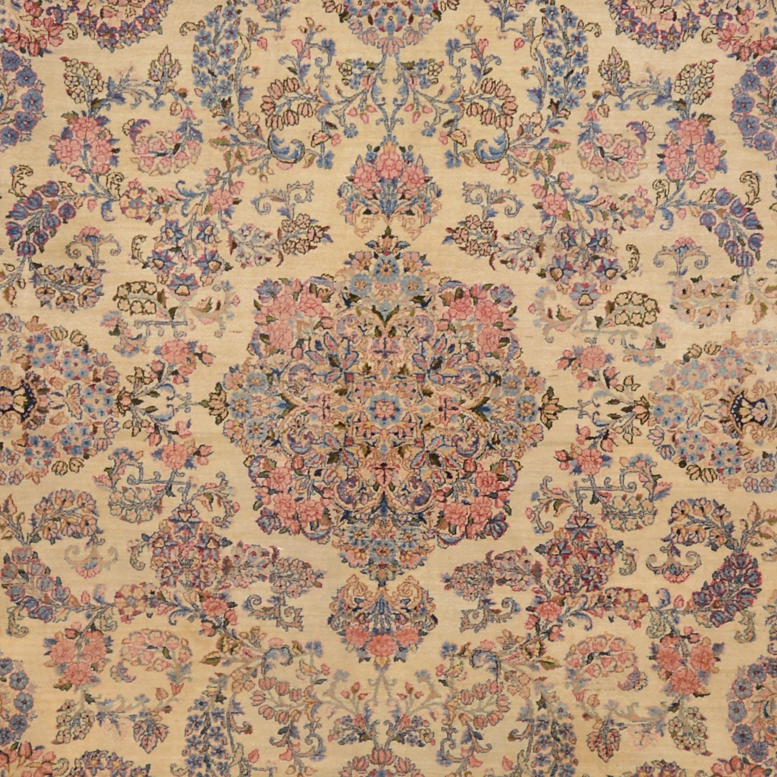 perserteppich-kirman-333-x-400-cm-schurwolle-handgeknupft-3 Kerman Perserteppich 333 × 400 cm aus Wolle, handgeknüpft
