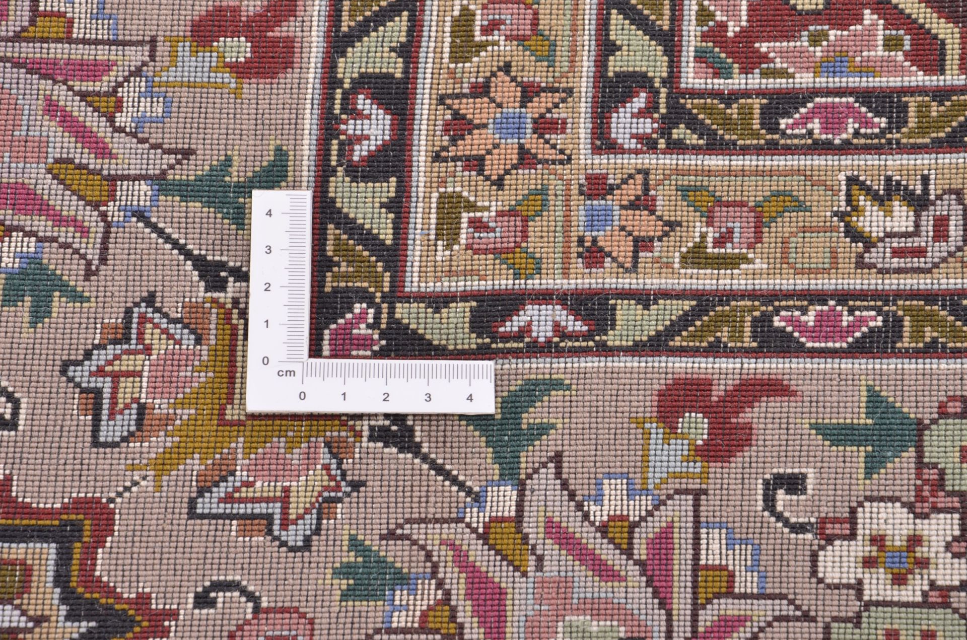 perserteppich-tabriz-200-x-207-cm-schurwolle-seide-handgeknupft-2 Täbriz Perserteppich aus Iran, 200 × 207 cm