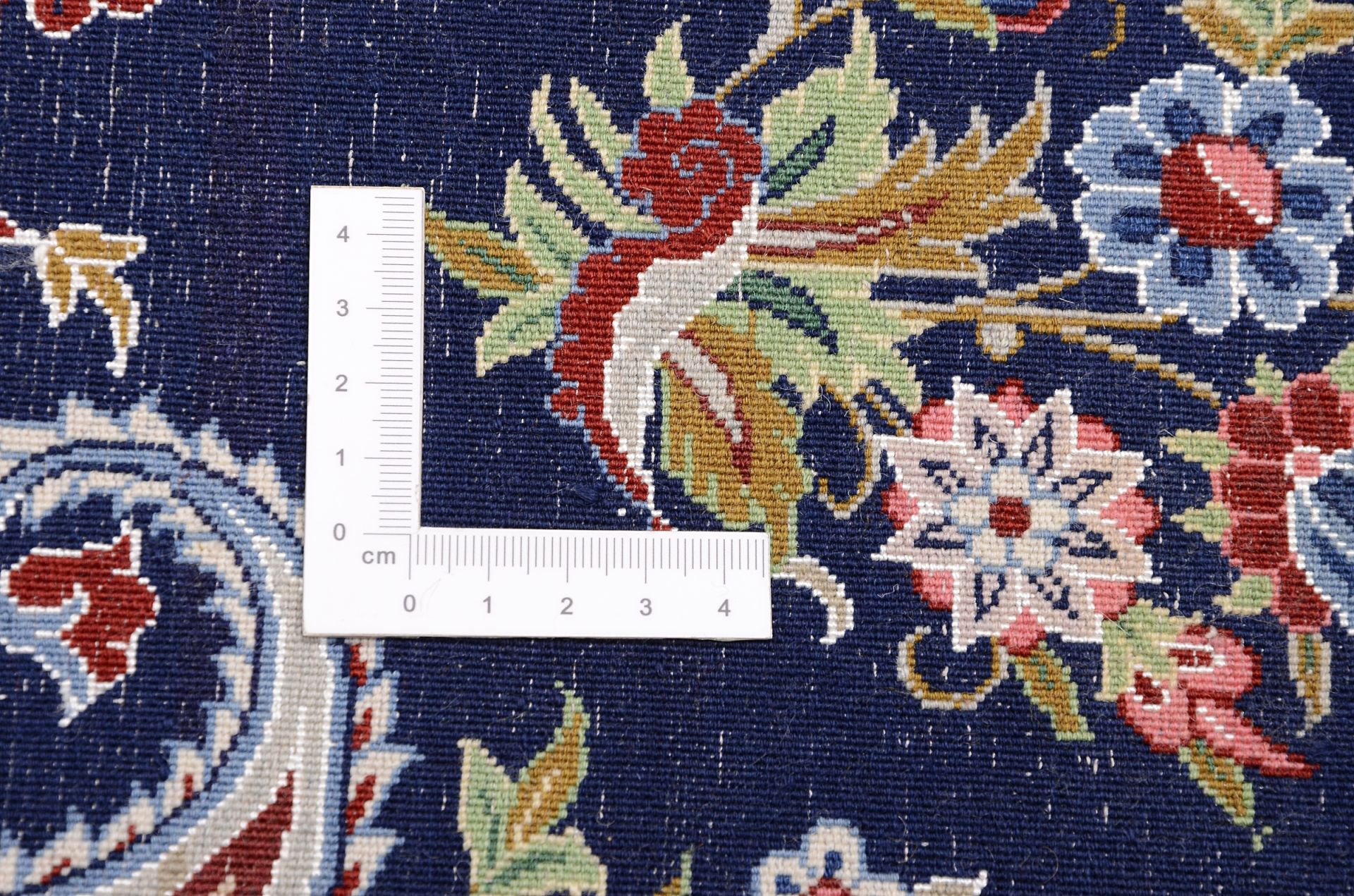 perserteppich-nain-60-x-125-cm-schurwolle-mit-seide-handgeknupft-2 Handgeknüpfter Nain Perserteppich 60 × 125 cm