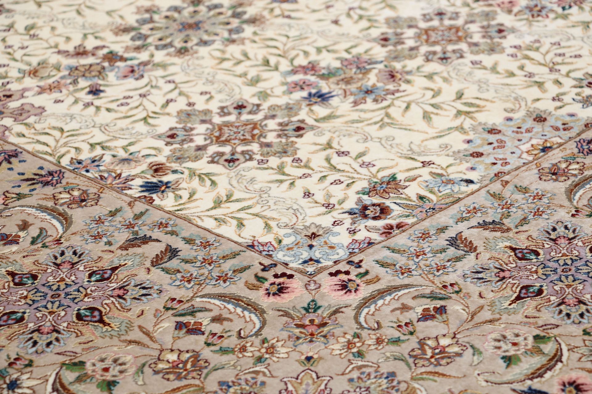Handgeknüpfter Isfahan Perserteppich, 217 × 310 cm, Wolle & Seide