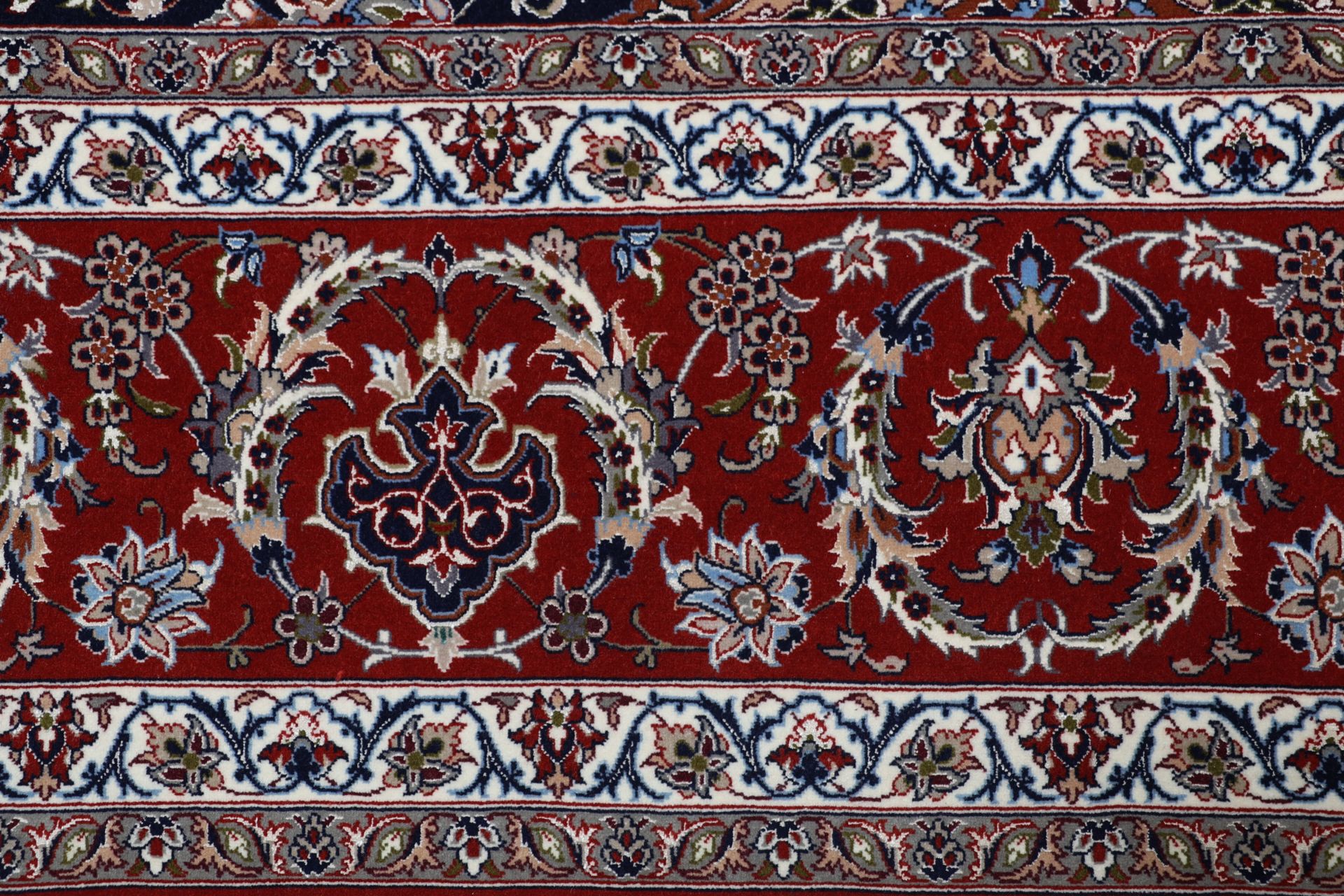 Isfahan Perserteppich aus Iran, 200 × 305 cm