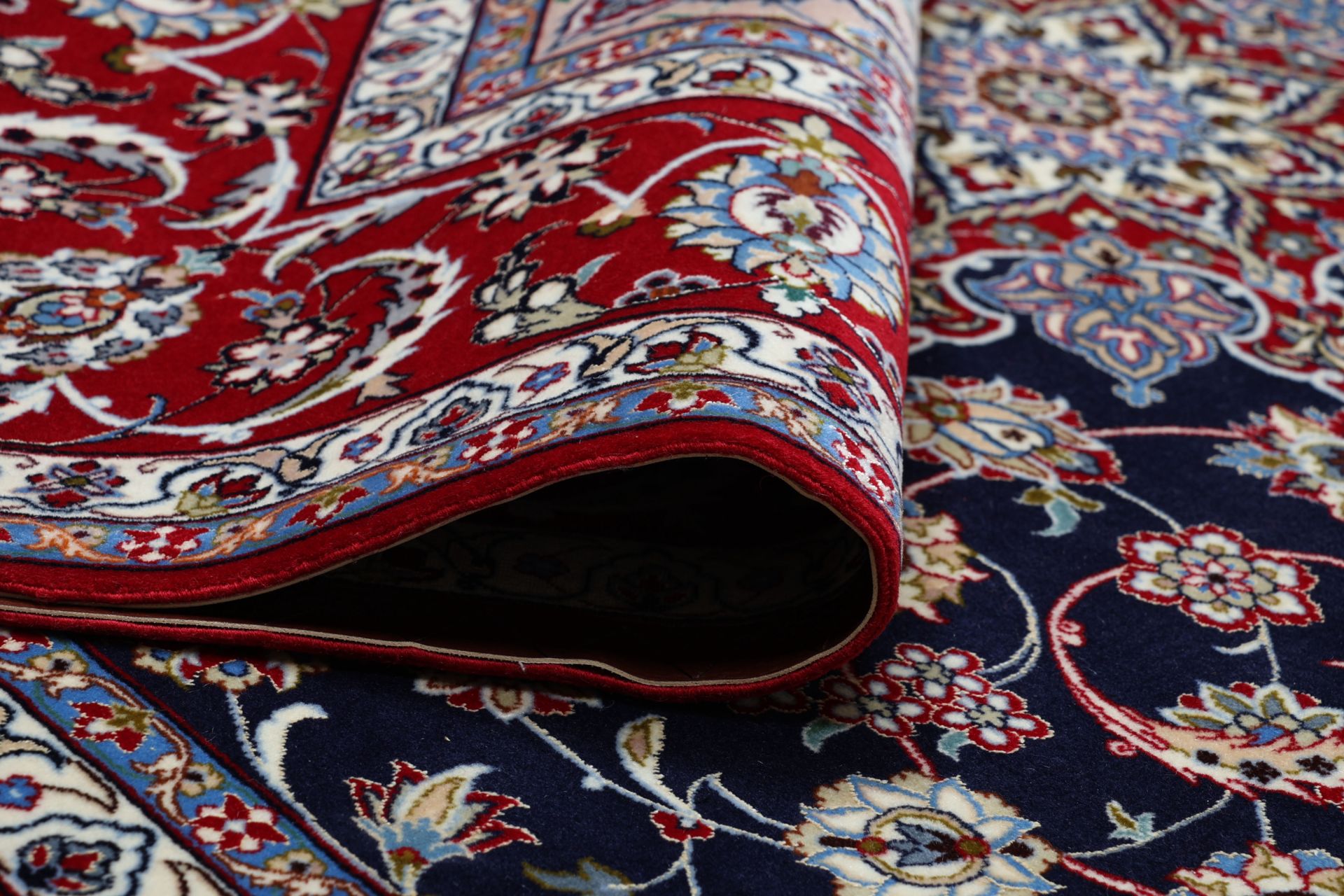 Handgeknüpfter Isfahan Perserteppich, 207 × 318 cm, Wolle & Seide