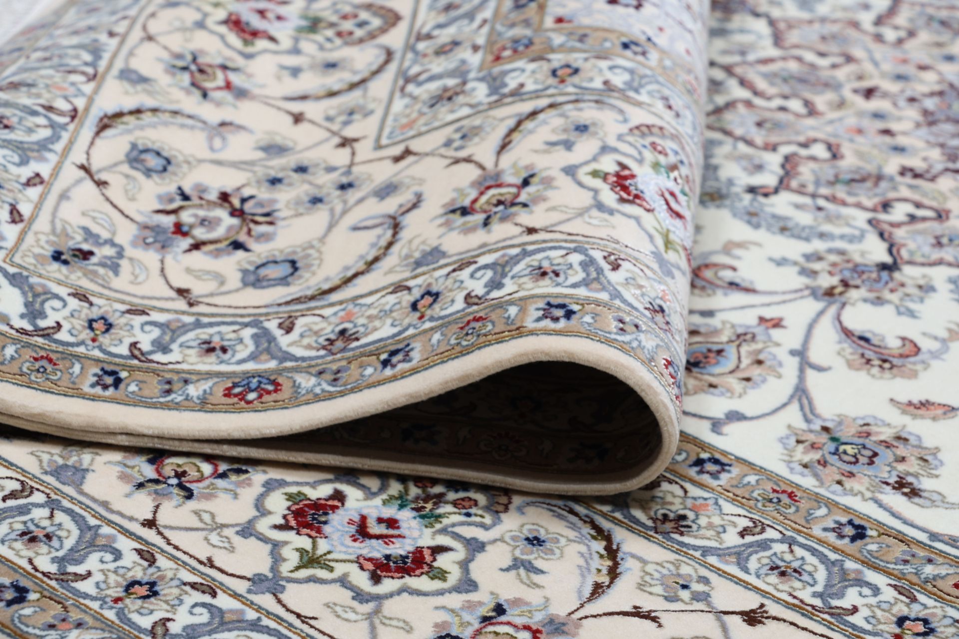 Isfahan Perserteppich aus Iran, 202 × 305 cm