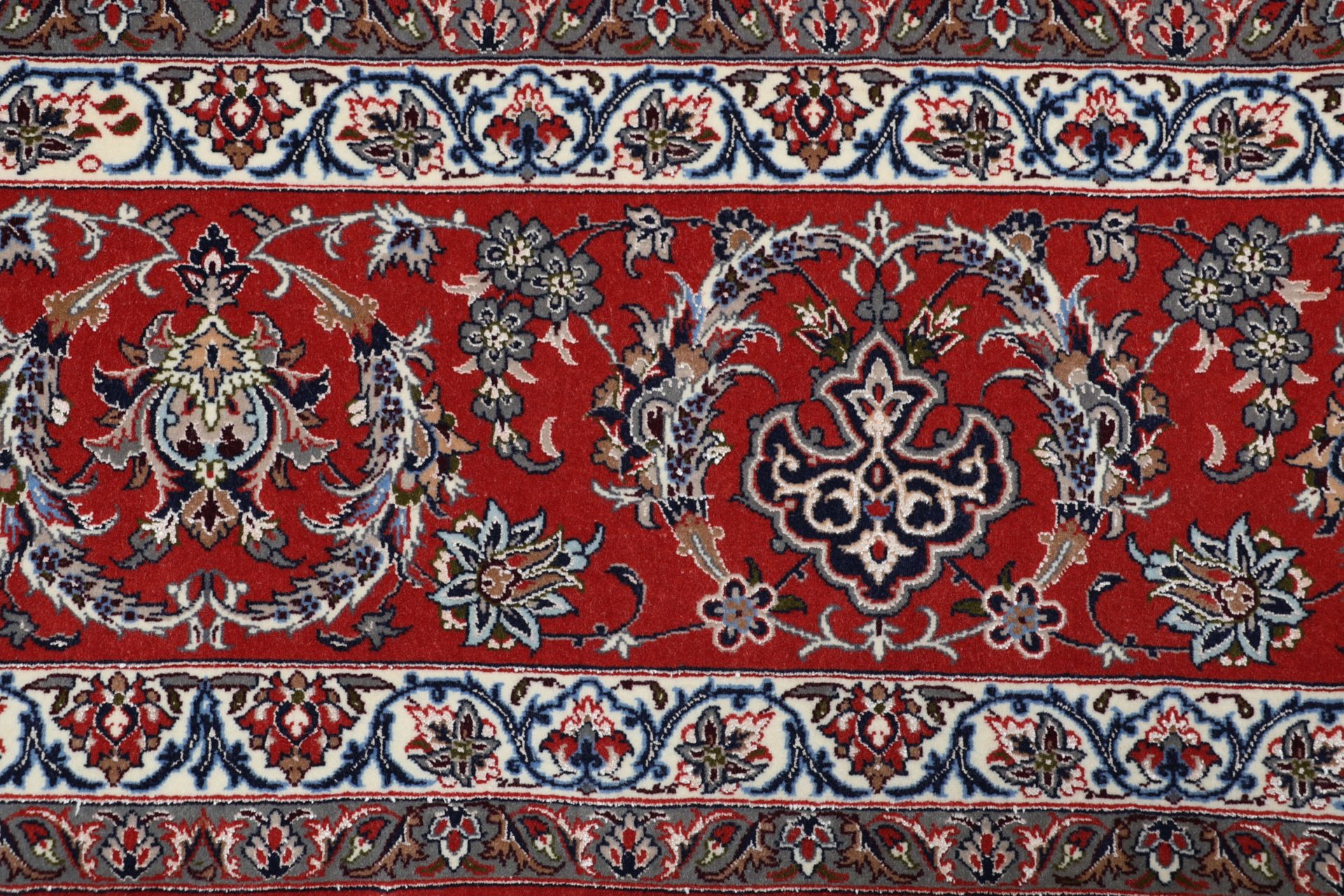 Isfahan Perserteppich 202 × 300 cm aus Wolle & Seide, handgeknüpft