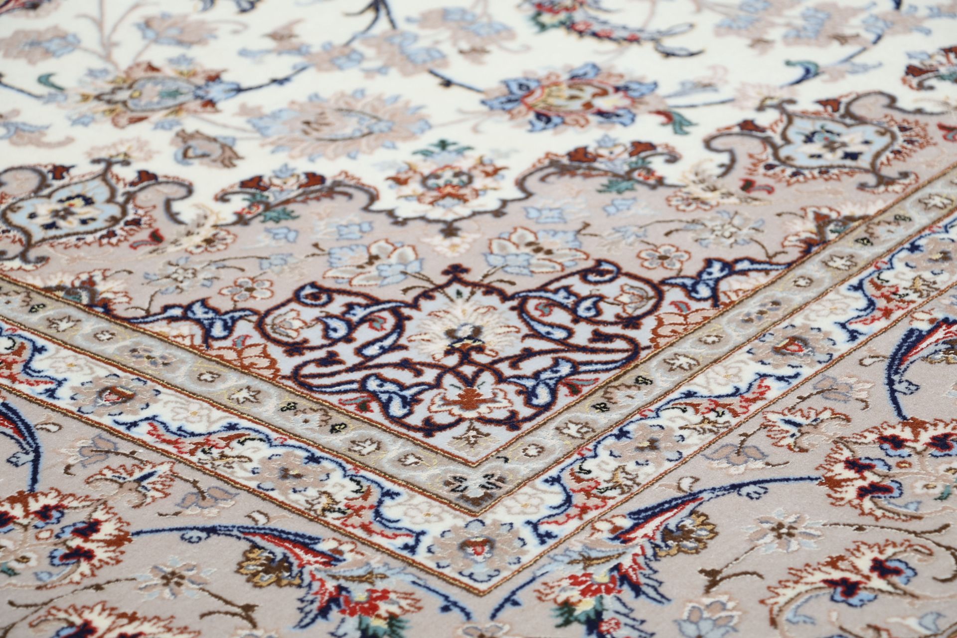 perserteppich-isfahan-205-x-308-cm-schurwolle-seide-handgeknupft-9 Handgeknüpfter Isfahan Perserteppich 205 × 308 cm