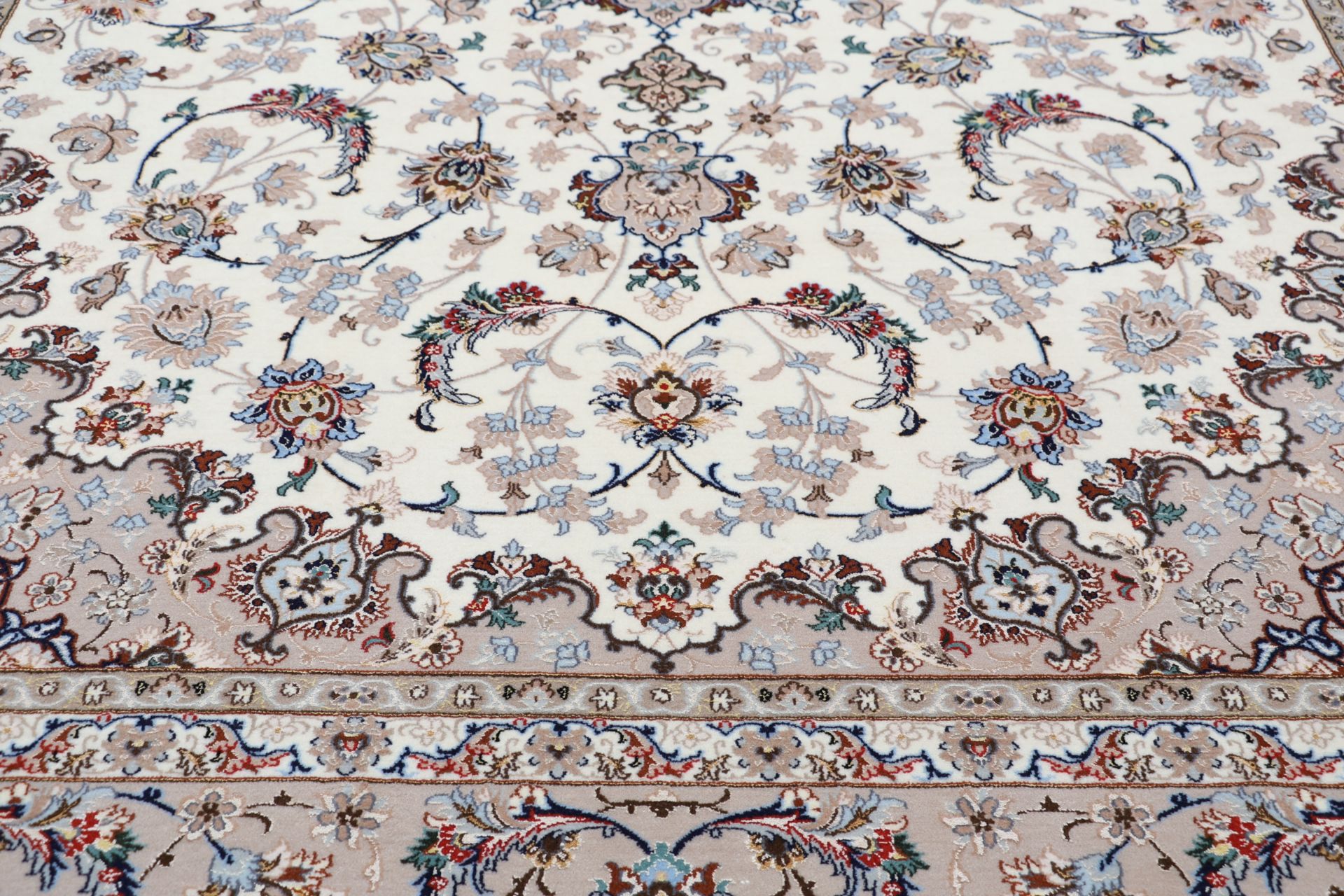 perserteppich-isfahan-205-x-308-cm-schurwolle-seide-handgeknupft-16 Handgeknüpfter Isfahan Perserteppich 205 × 308 cm