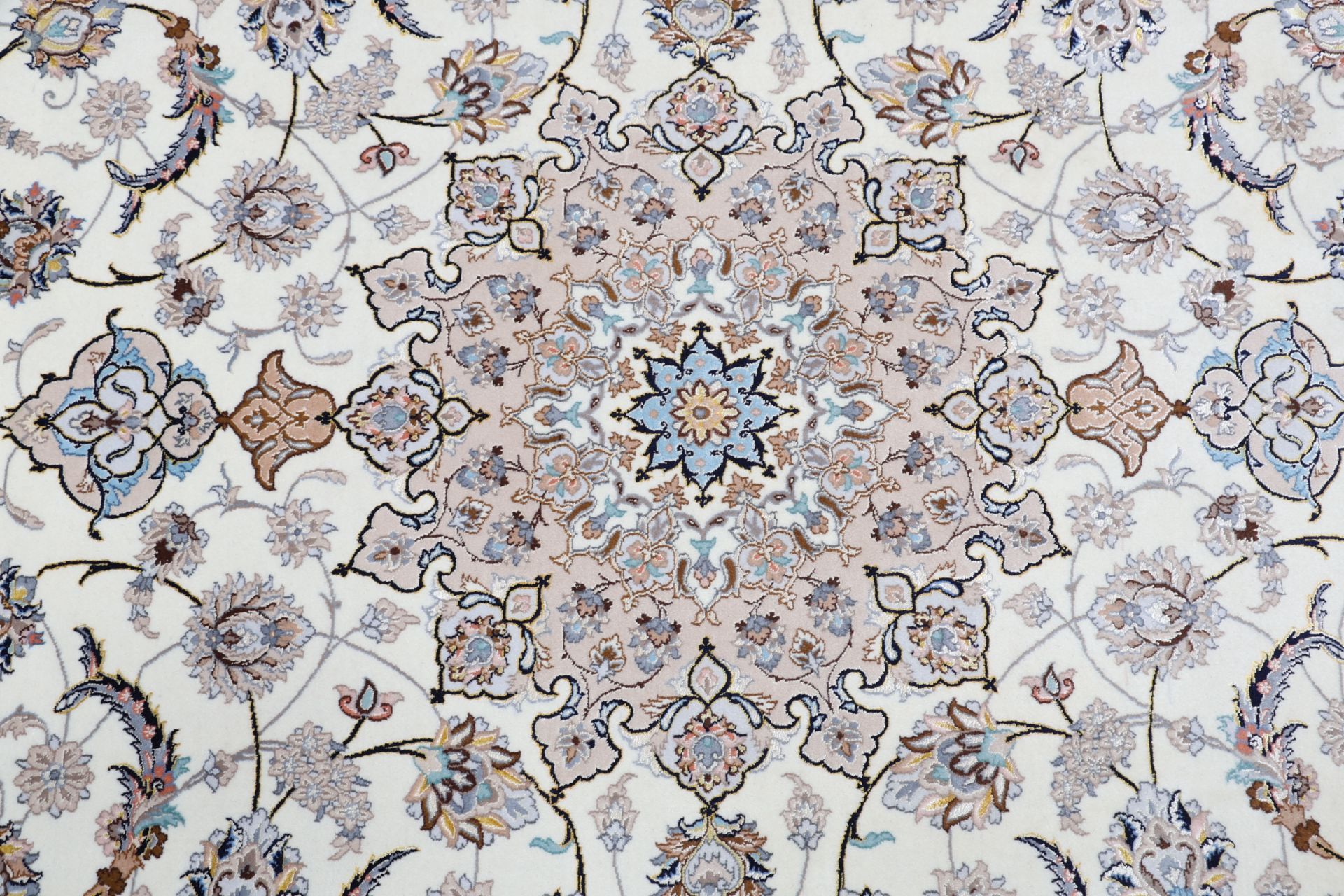 Isfahan Perserteppich 210 × 302 cm aus Wolle & Seide, handgeknüpft