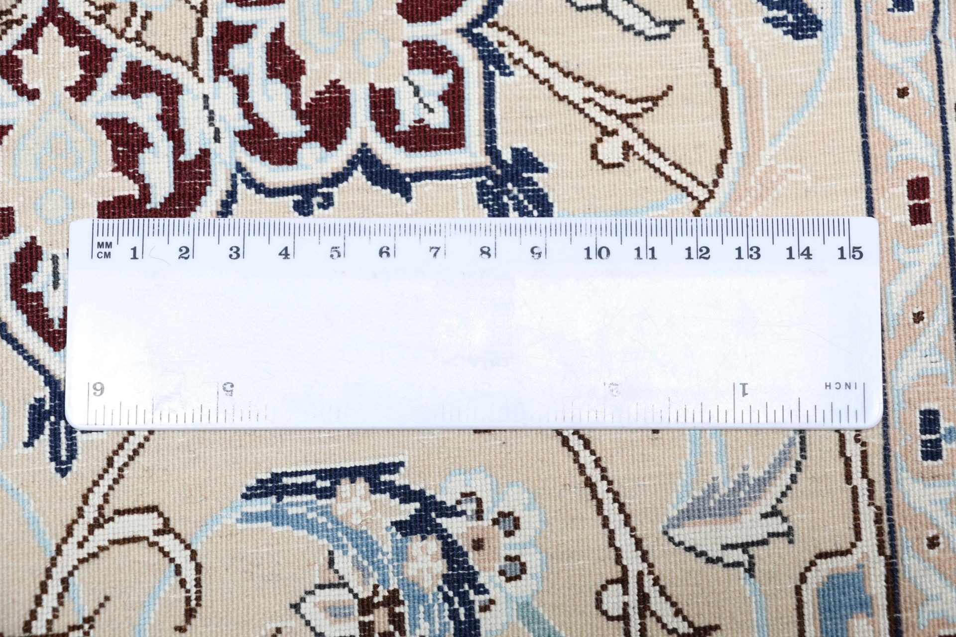 Nain Perserteppich aus Iran, 219 × 323 cm