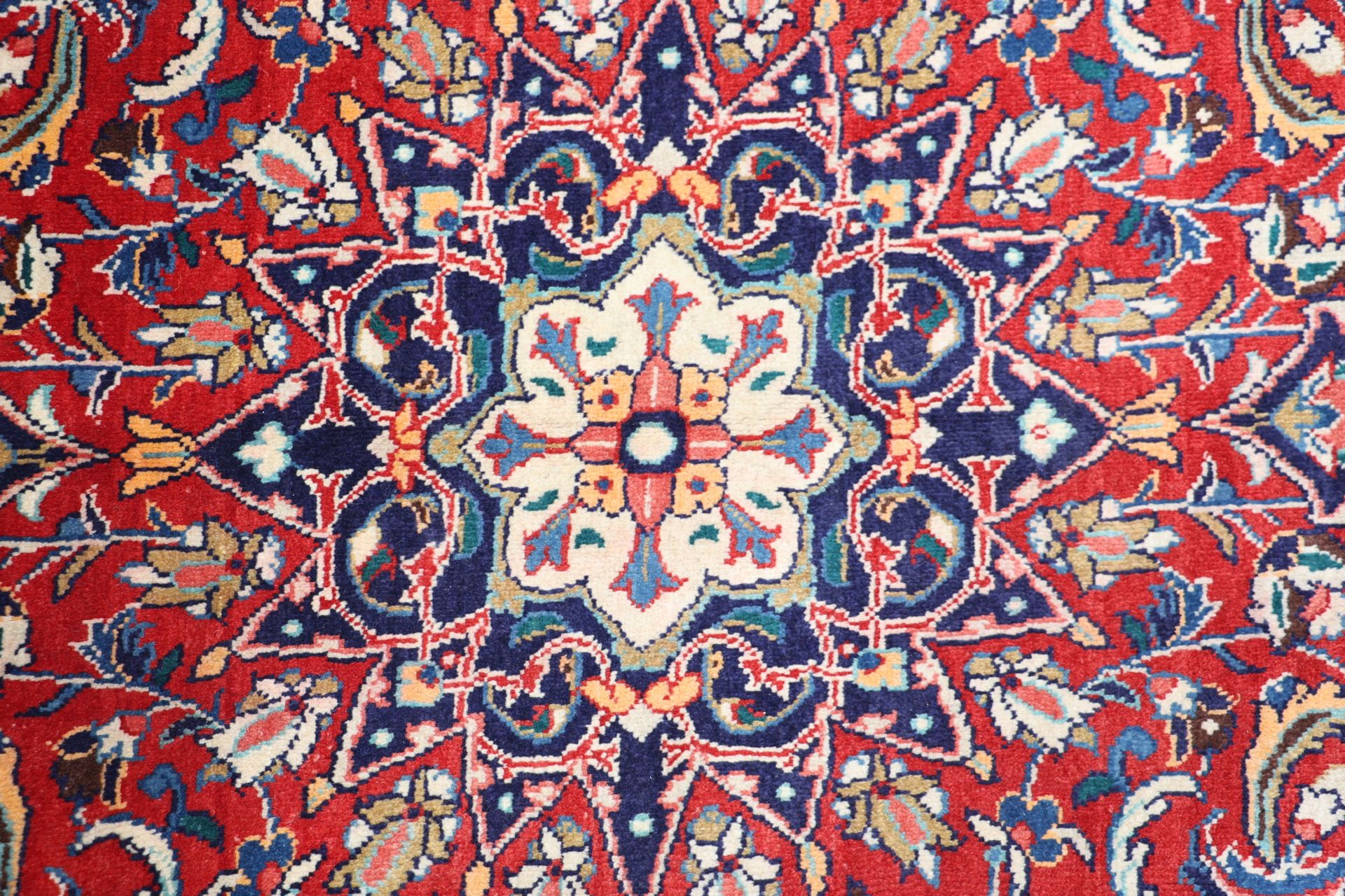 Handgeknüpfter Perserteppich 214 × 328 cm