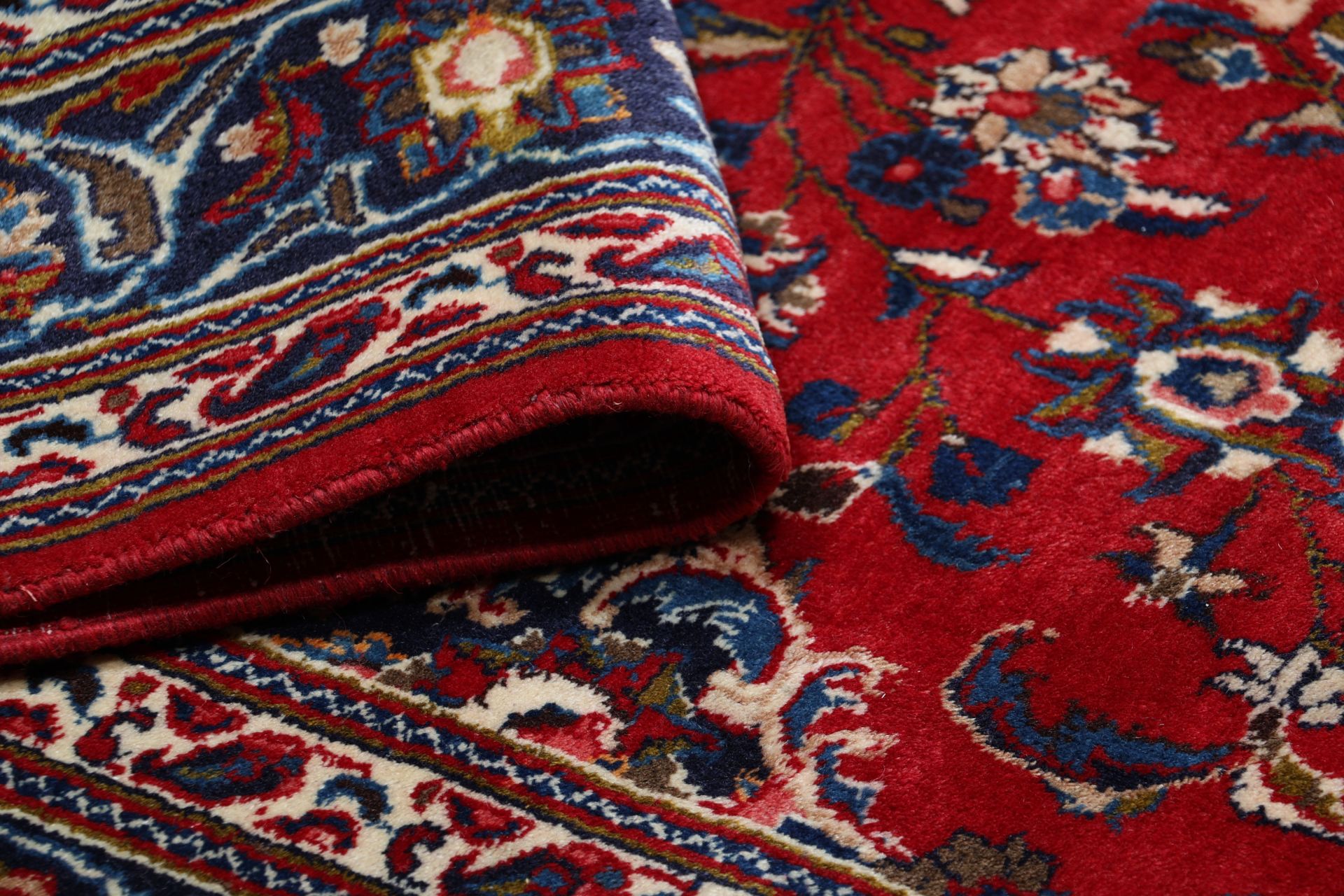 Mashhad Perserteppich aus Iran, 198 × 307 cm
