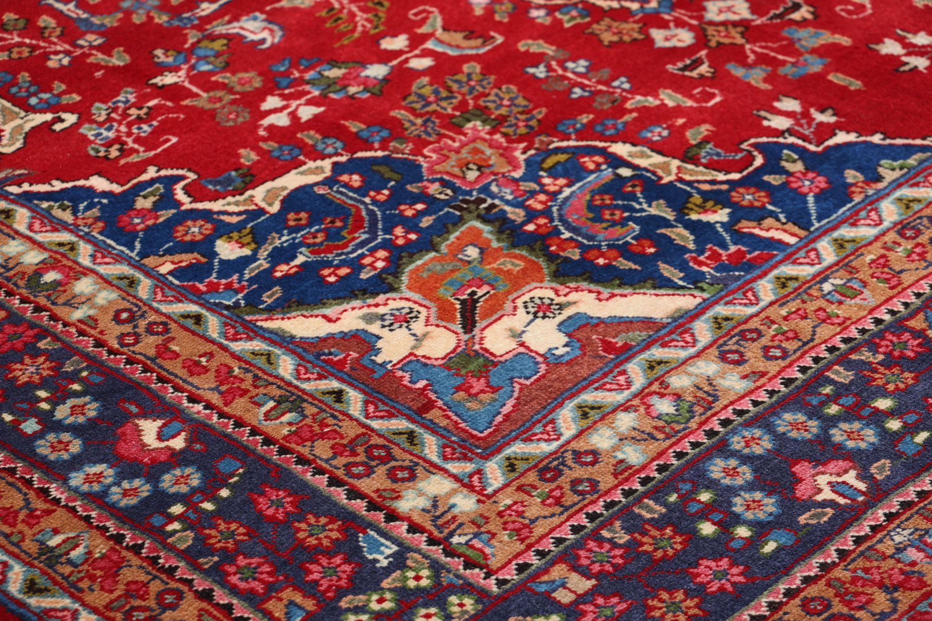 Handgeknüpfter Mashhad Perserteppich 197 × 308 cm