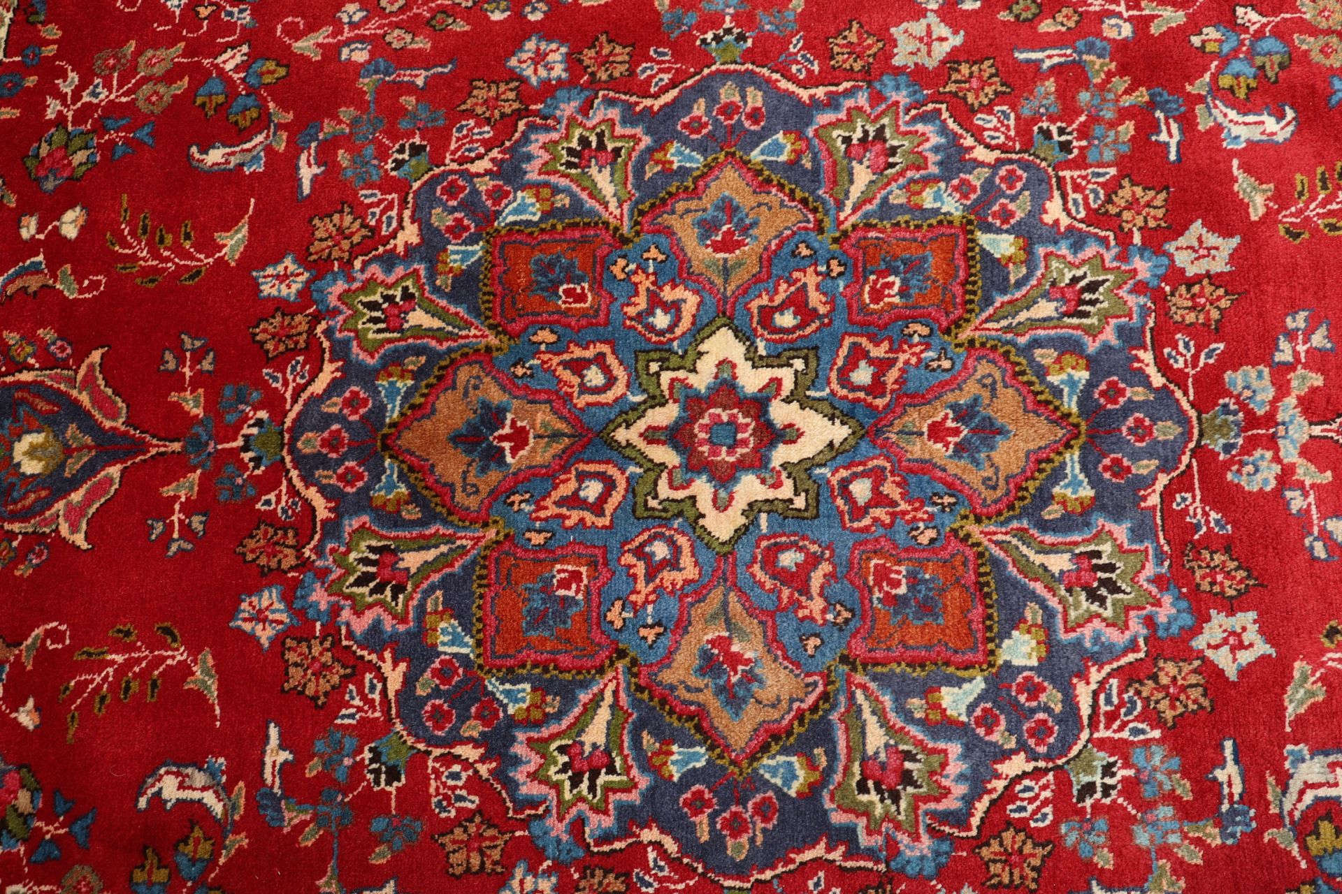 Handgeknüpfter Mashhad Perserteppich 197 × 308 cm