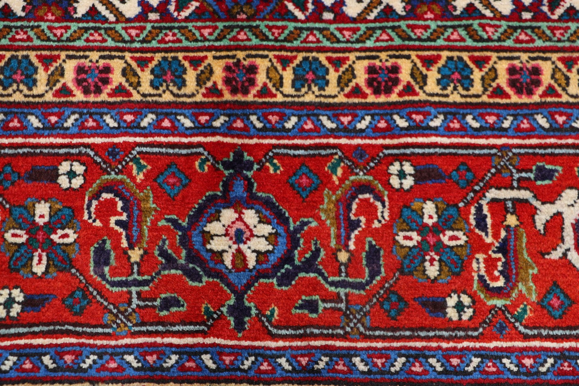 Täbriz Perserteppich aus Iran, 201 × 294 cm
