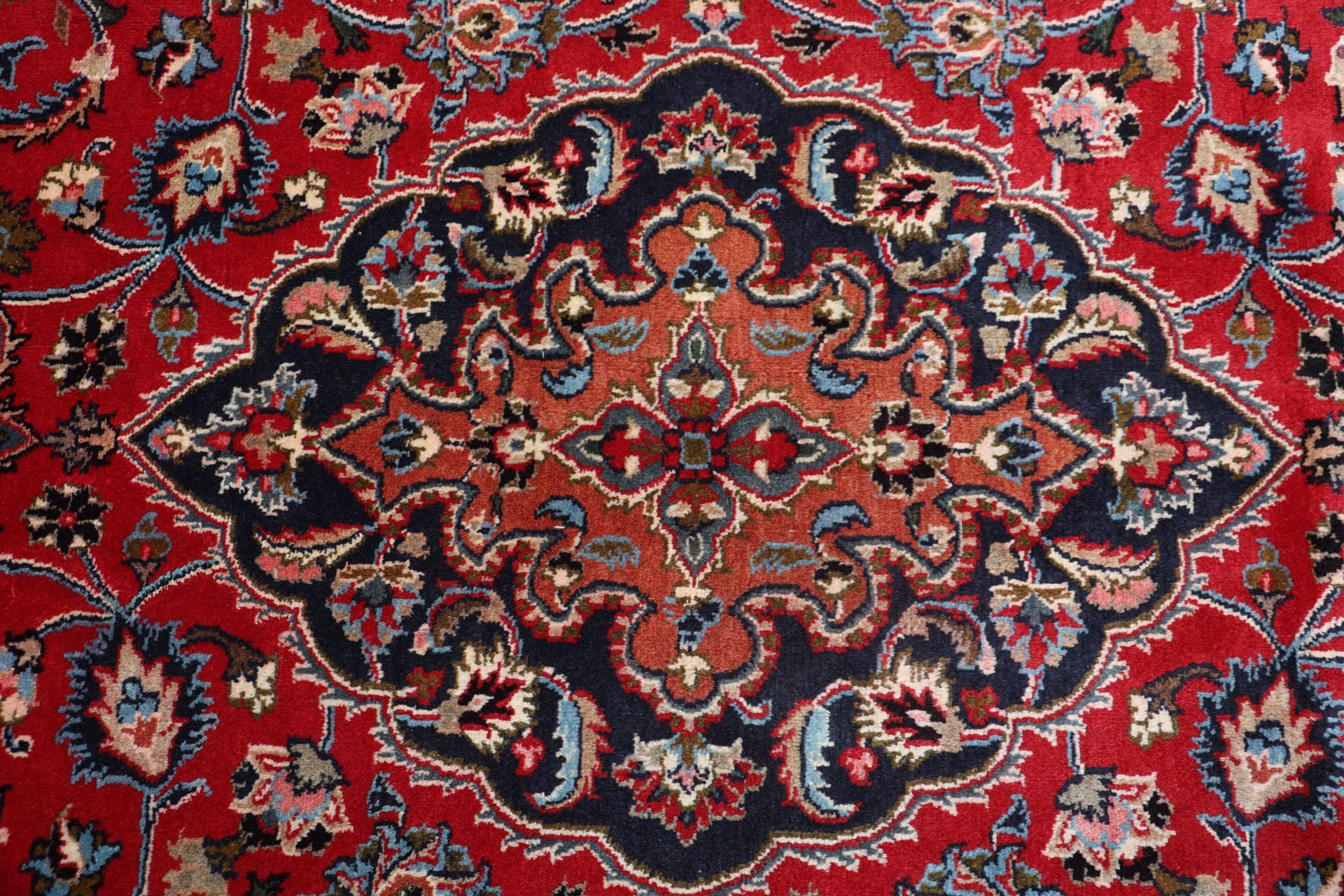 Mashhad Perserteppich aus Iran, 196 × 285 cm