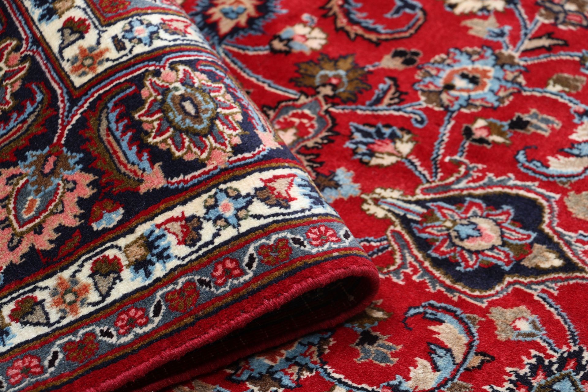 Mashhad Perserteppich aus Iran, 196 × 285 cm