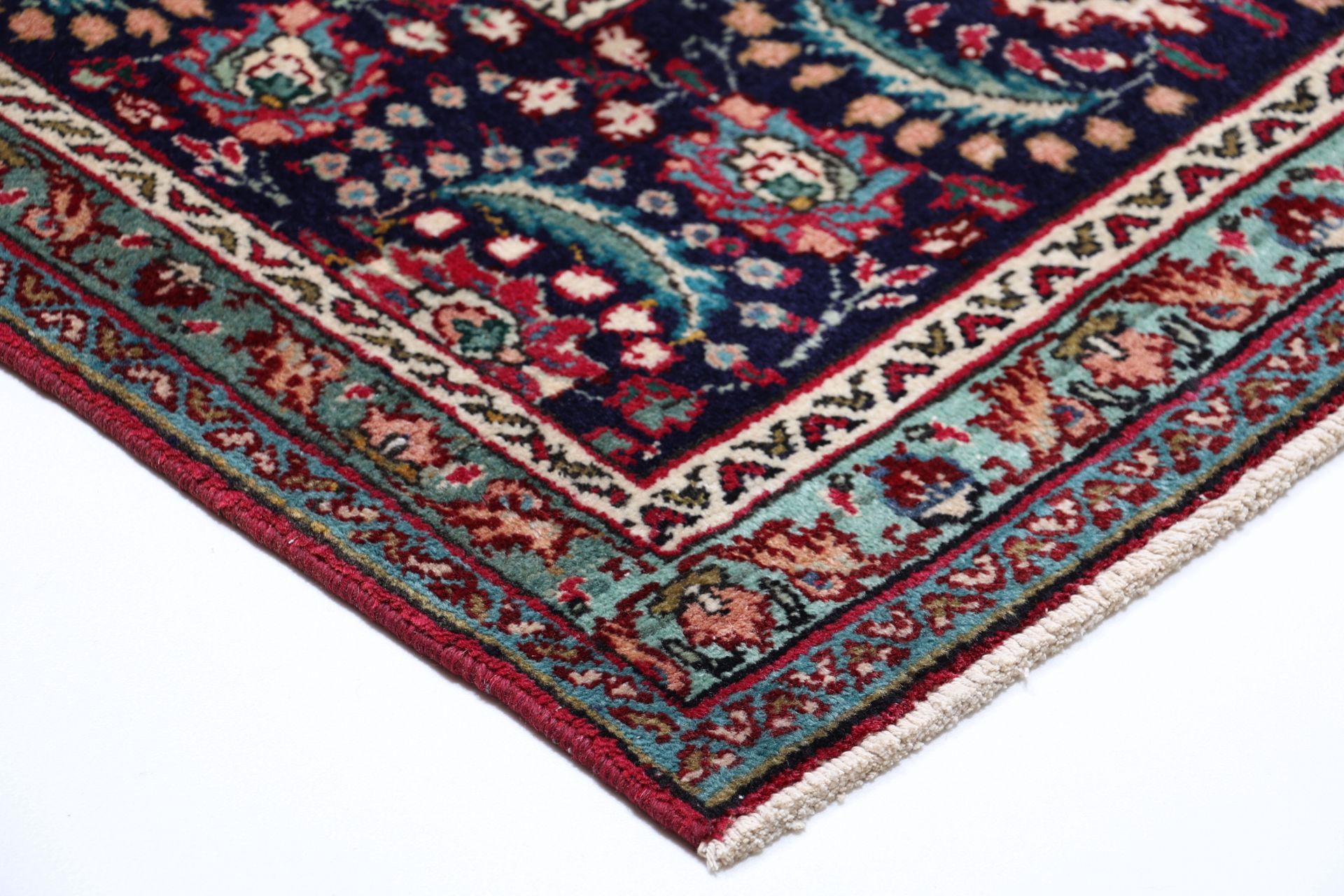 Täbriz Perserteppich aus Iran, 235 × 353 cm