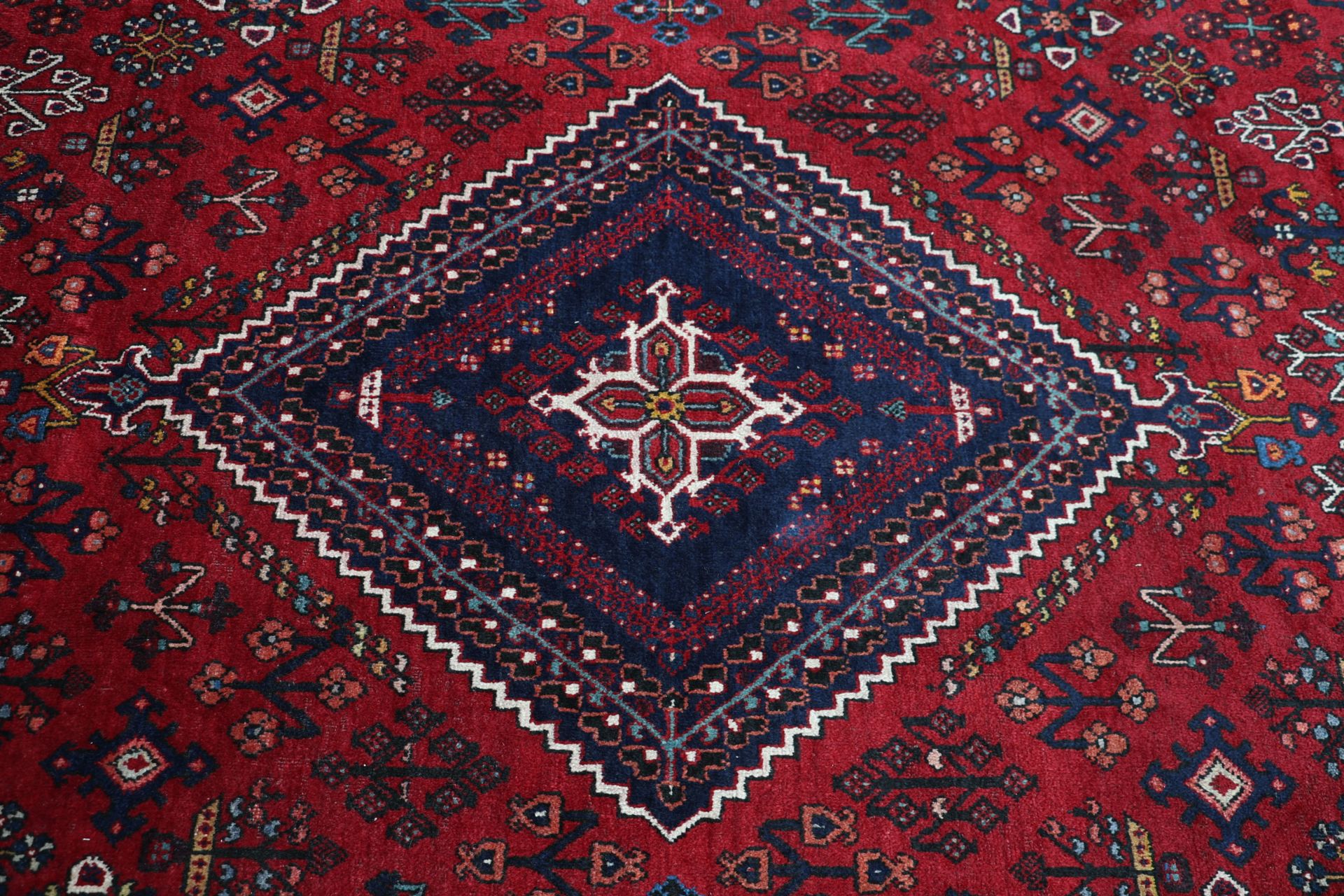 Perserteppich 248 × 352 cm aus Wolle, handgeknüpft