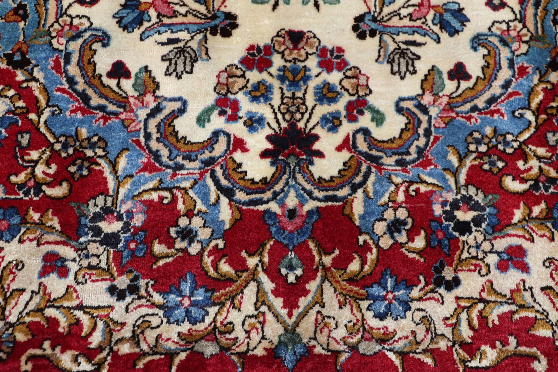 Mashhad Perserteppich 243 × 340 cm aus Wolle, handgeknüpft