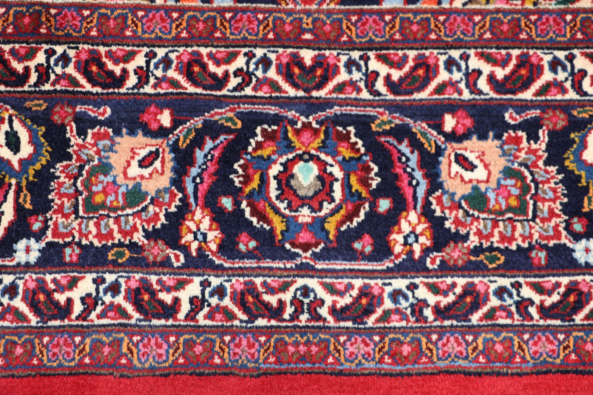Mashhad Perserteppich aus Iran, 243 × 333 cm