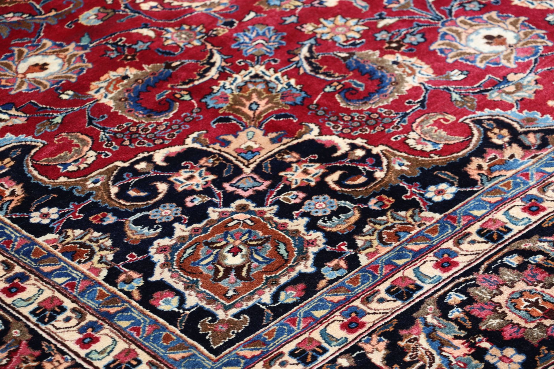 Handgeknüpfter Mashhad Perserteppich 245 × 350 cm