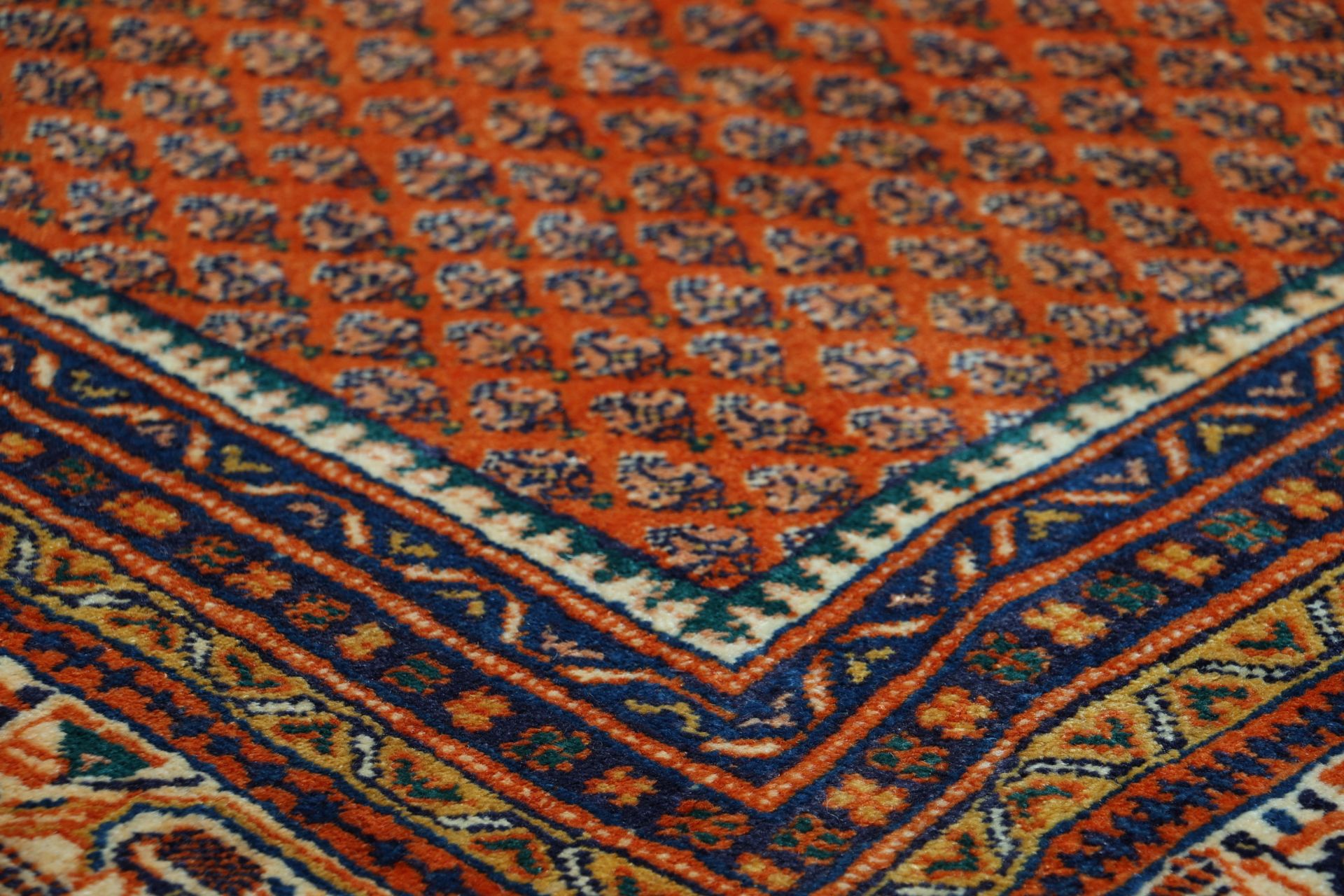 Handgeknüpfter Sarough Perserteppich 245 × 330 cm